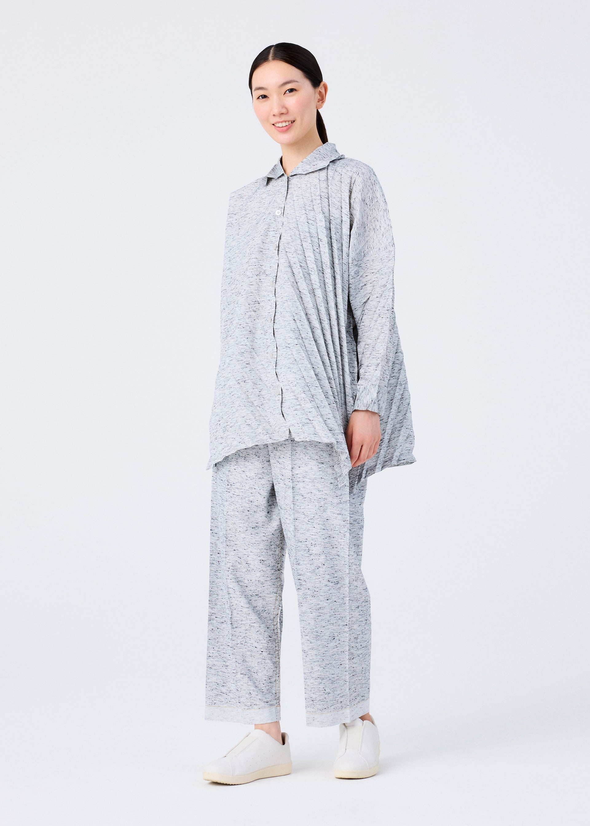 REmeTEX NEP PLEATS SHIRT、ウィメンズ_トップス_トップ、着用画像3