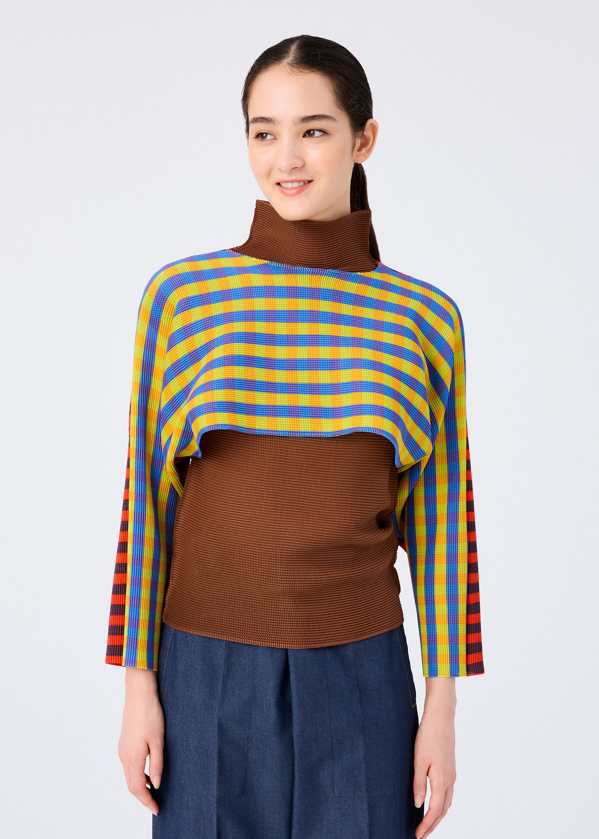 【美品】me ISSEY MIYAKE ストライプ プリーツ カットソー me ISSEY MIYAKE/ミーイッセイミヤケ】プリーツ カットソーを入荷致し