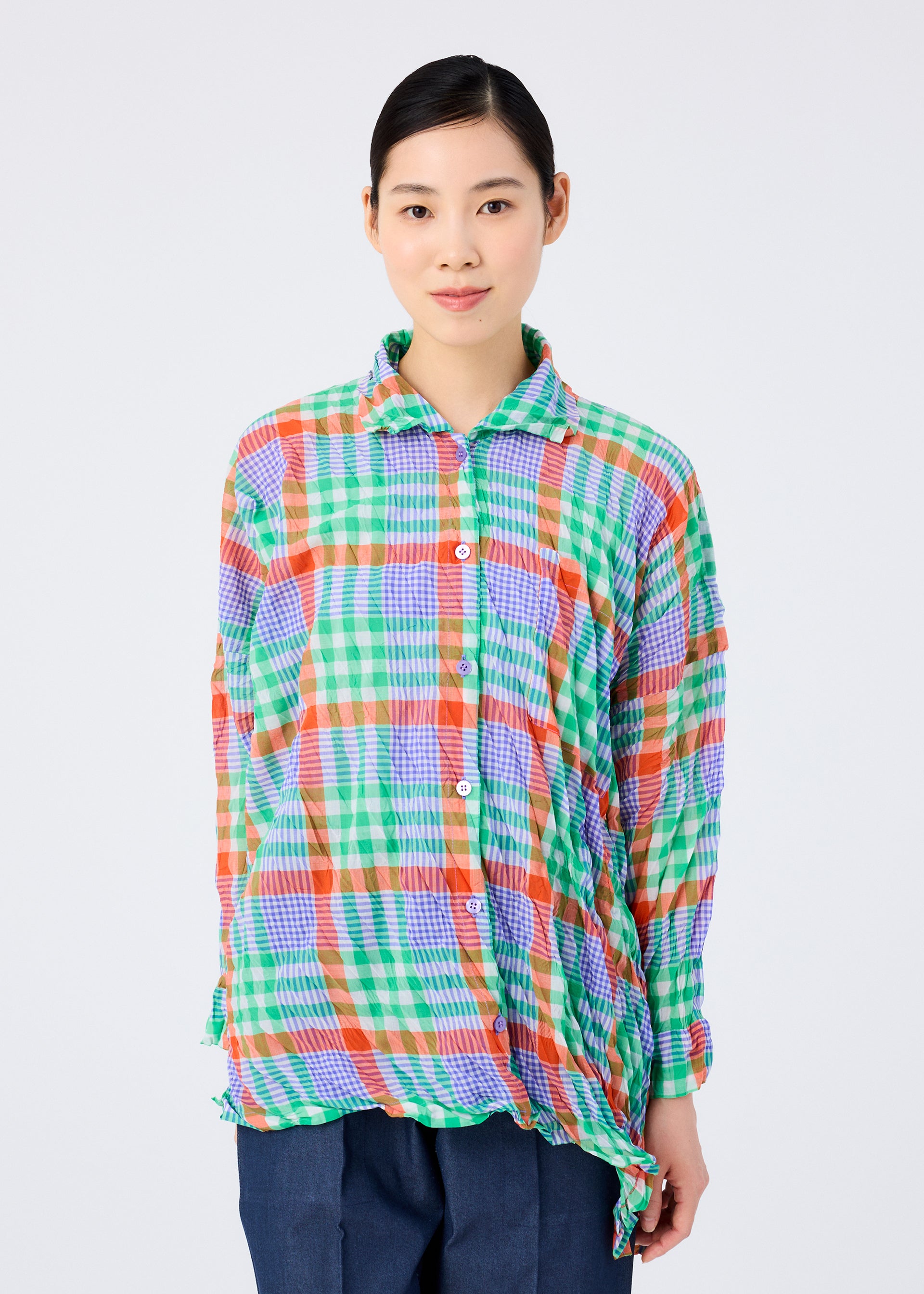 ウィメンズ／トップス – Page 4 – isseymiyake.com