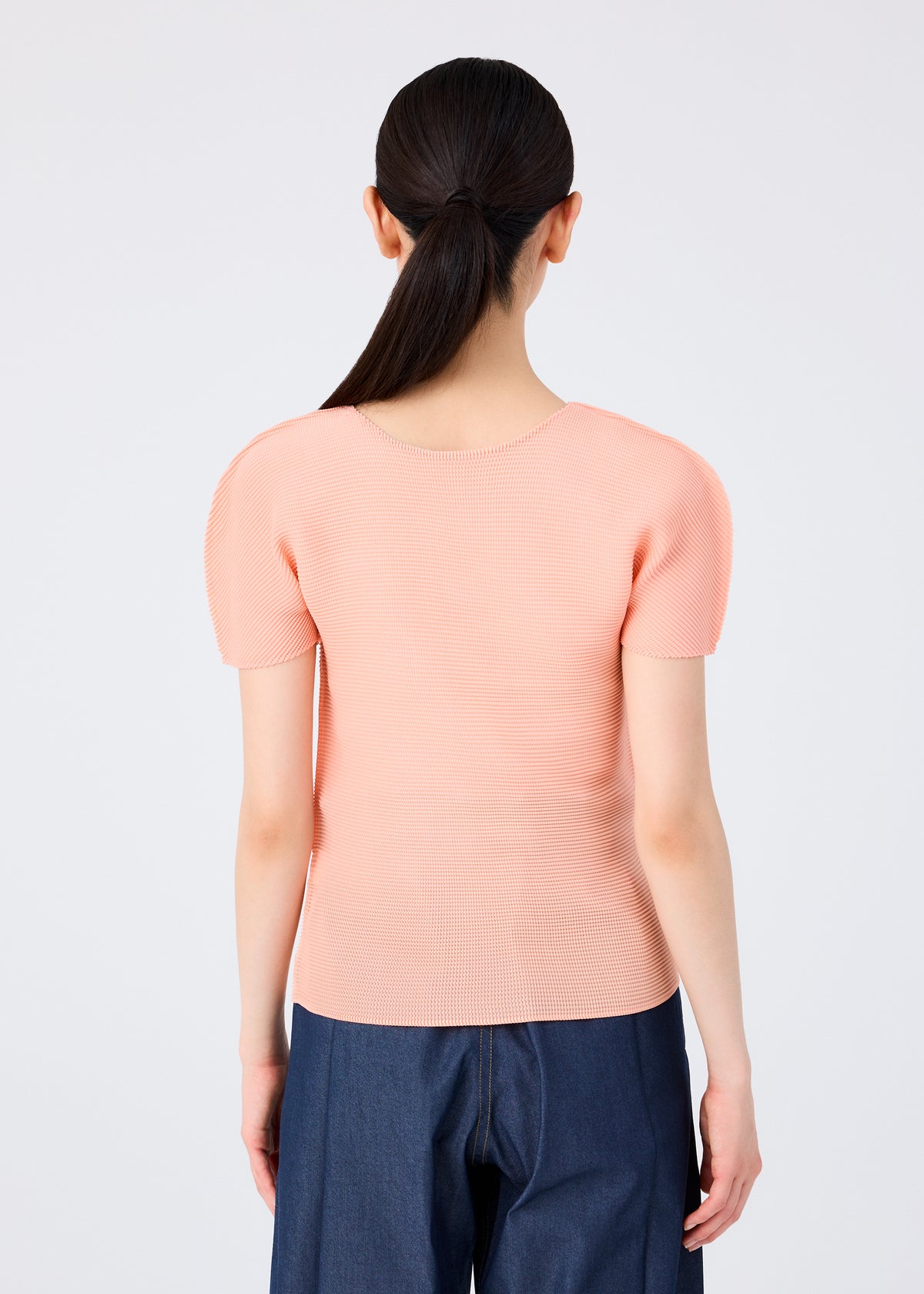 STRETCH PLEATS 4、ウィメンズ_トップス_トップ、着用画像2