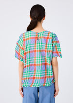 CHECK WHIPPED PLEATS SHIRT、ウィメンズ_トップス_トップ、着用画像2