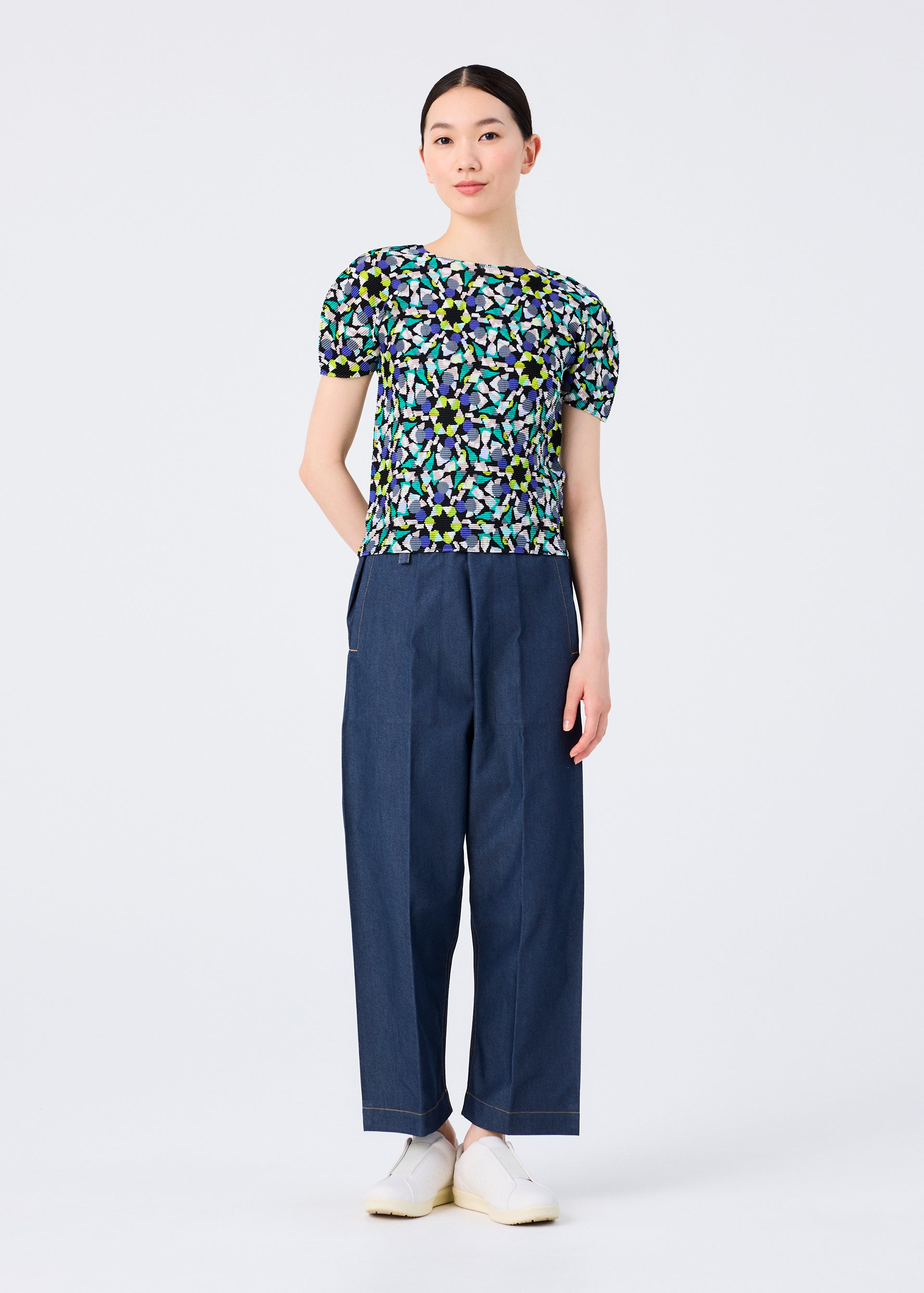 KALEIDOSCOPE – isseymiyake.com