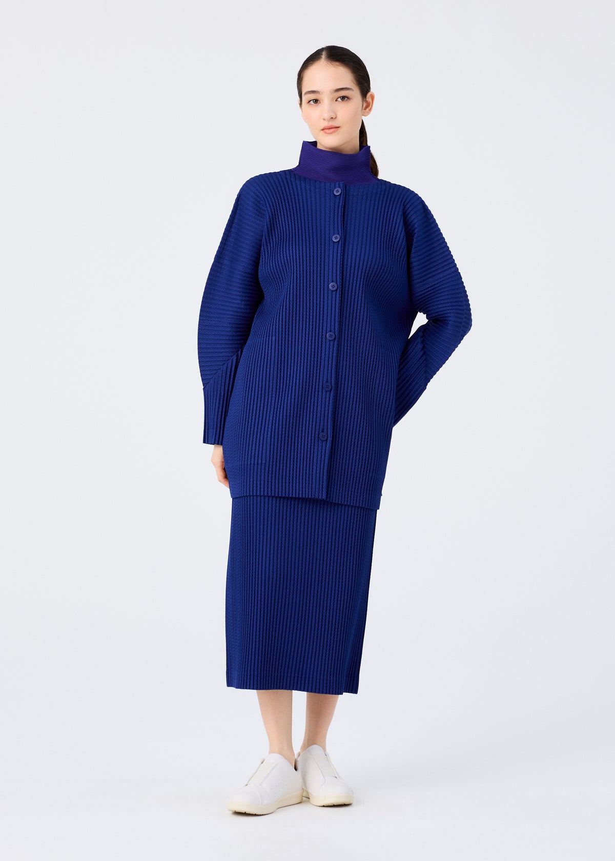 WARM MESH PLEATS、ウィメンズ_トップス_カーディガン、着用画像1