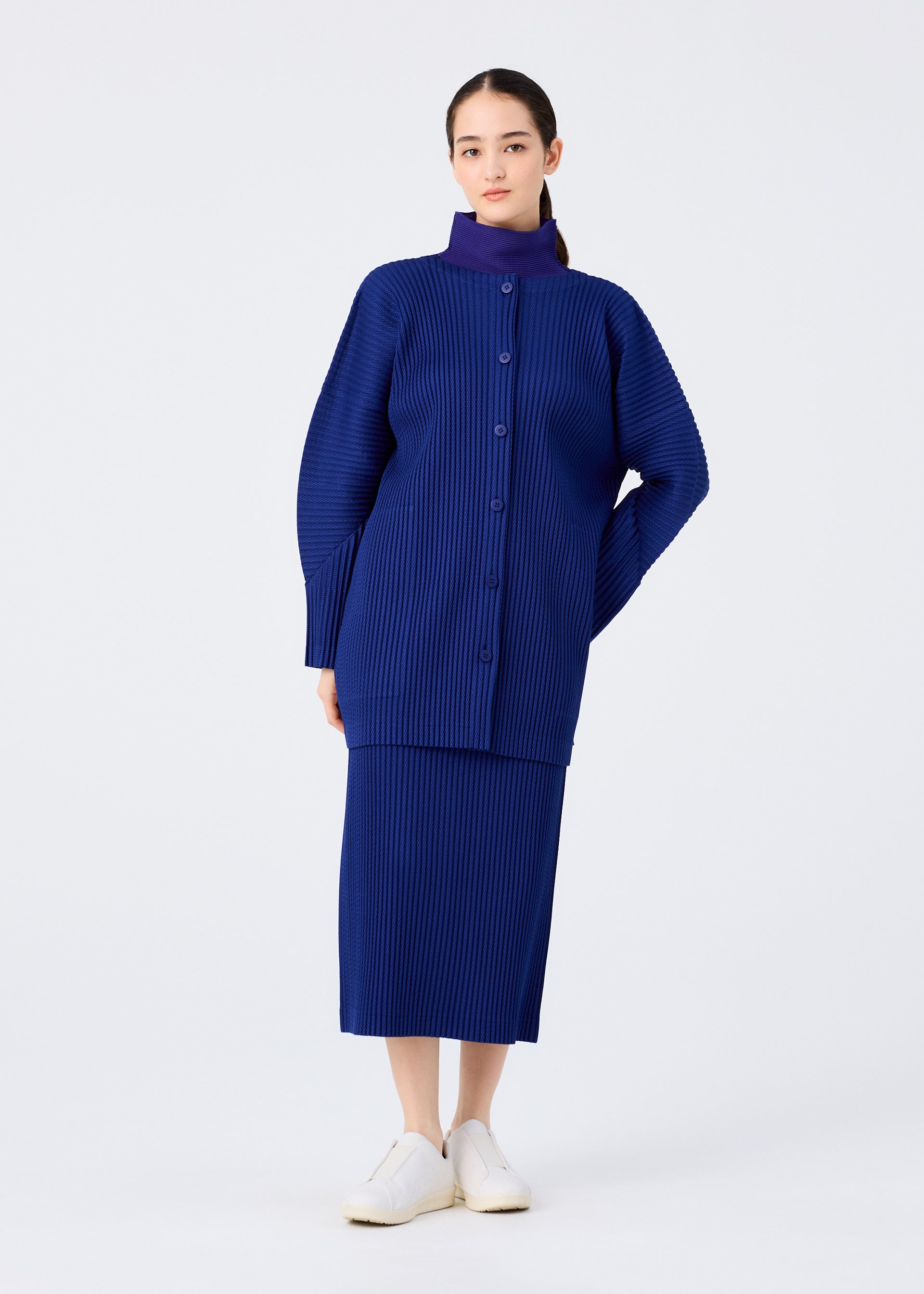 WARM MESH PLEATS、ウィメンズ_トップス_カーディガン、着用画像1