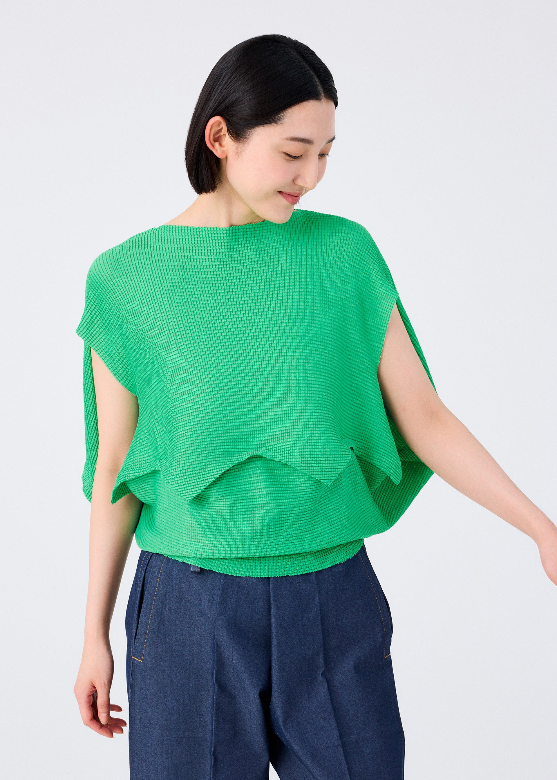 GIZA GIZA KNIT STRETCH PLEATS – isseymiyake.com
