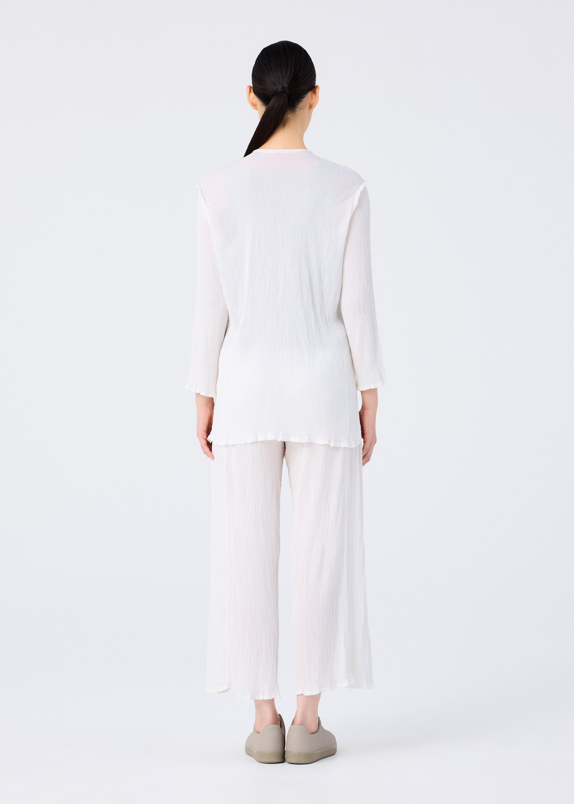 SEE-THROUGH CREPE COLOR – isseymiyake.com