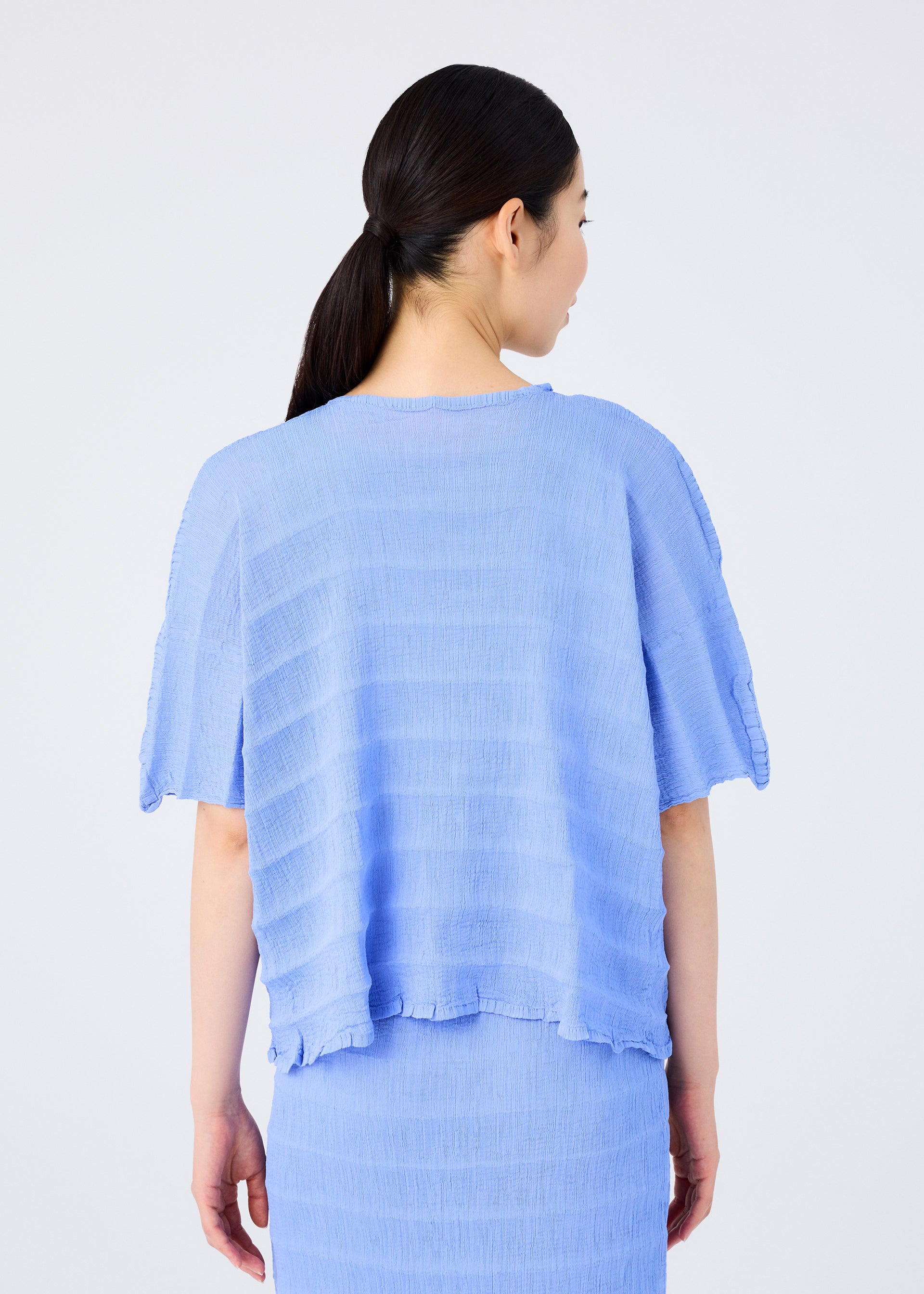 RIPPLE SEE-THROUGH CREPE – isseymiyake.com