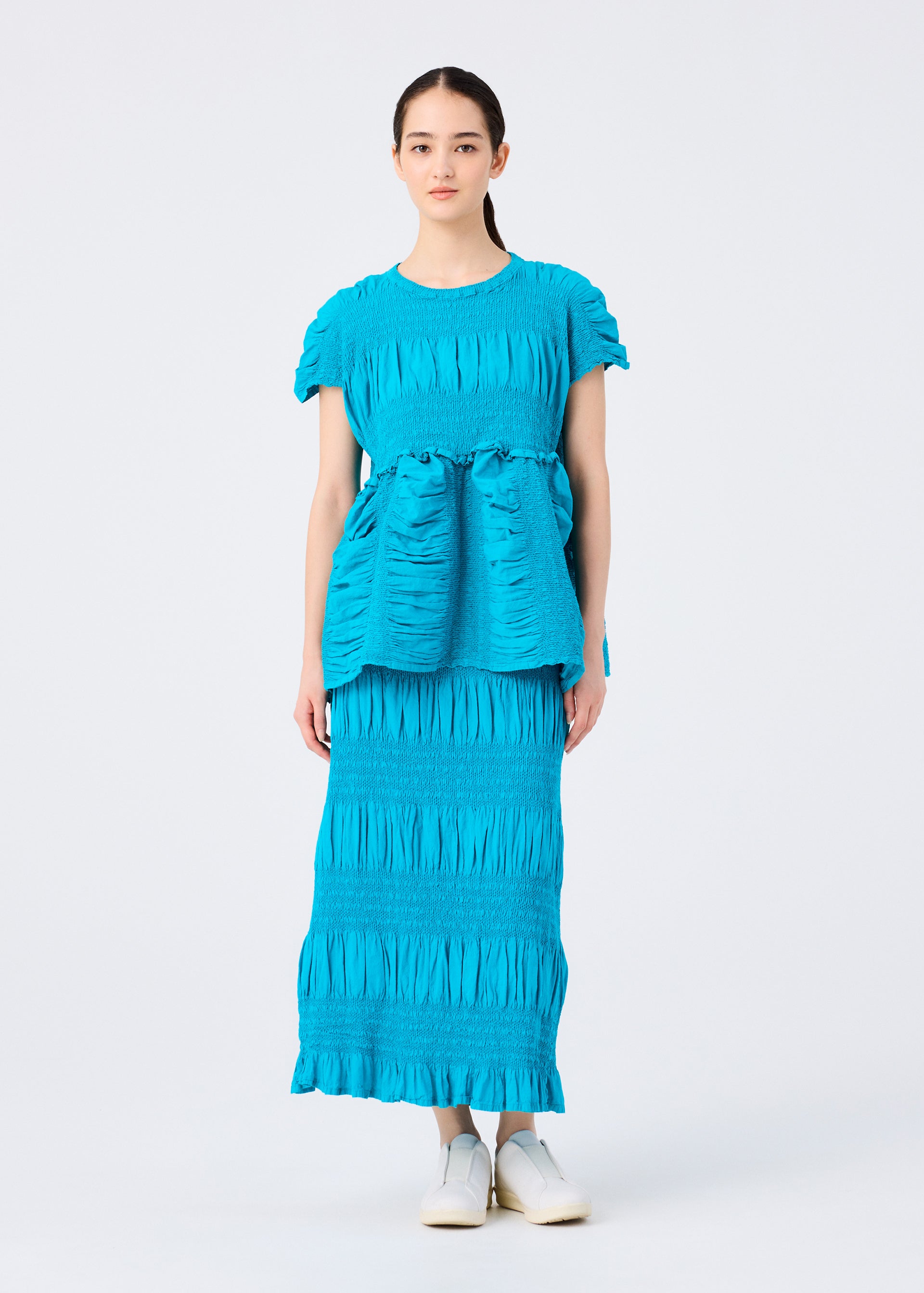 SHRINK STRIPE – isseymiyake.com