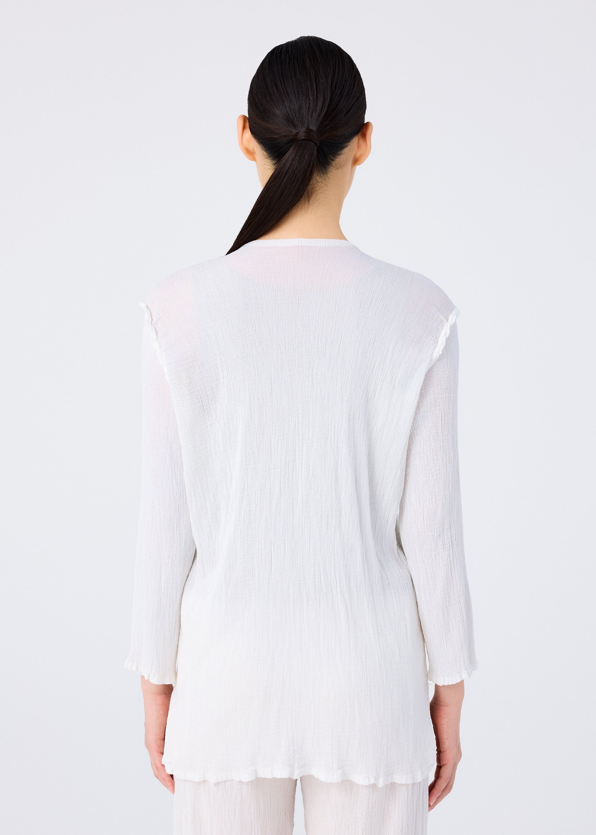 me ISSEY MIYAKE シースルークレープ　カーディガン　薄パープル SEE-THROUGH CREPE COLOR – isseymiyake.com