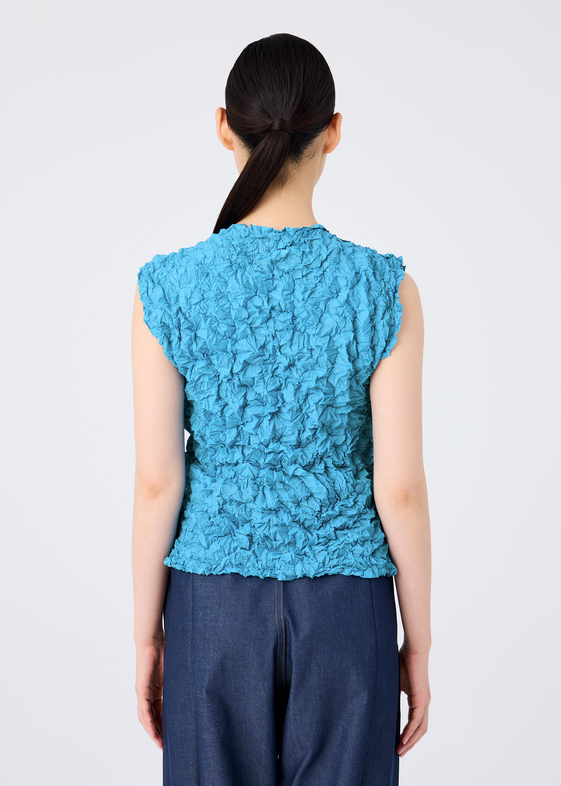 MERINGUE TOP – isseymiyake.com
