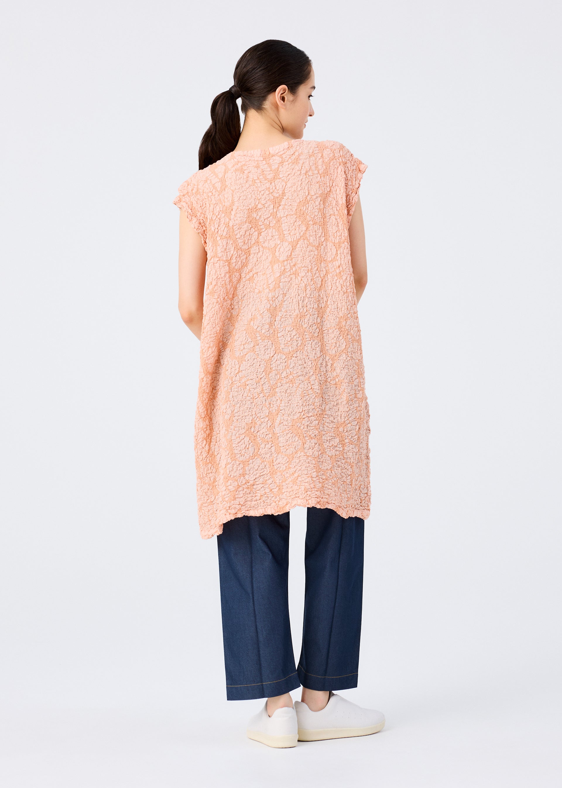 SURPRISE BOX PRINT CAULIFLOWER – isseymiyake.com