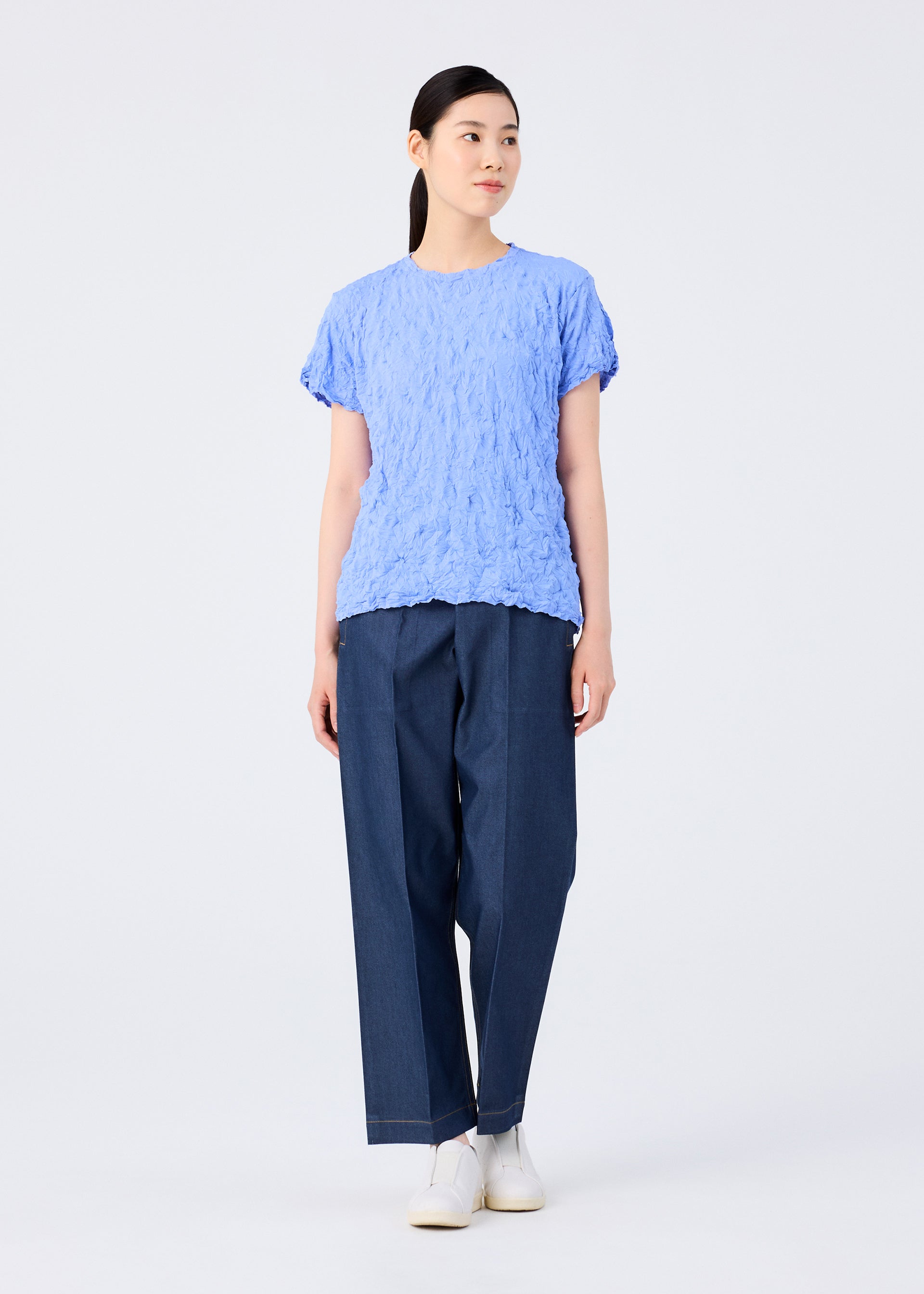 MERINGUE T-SHIRT – isseymiyake.com