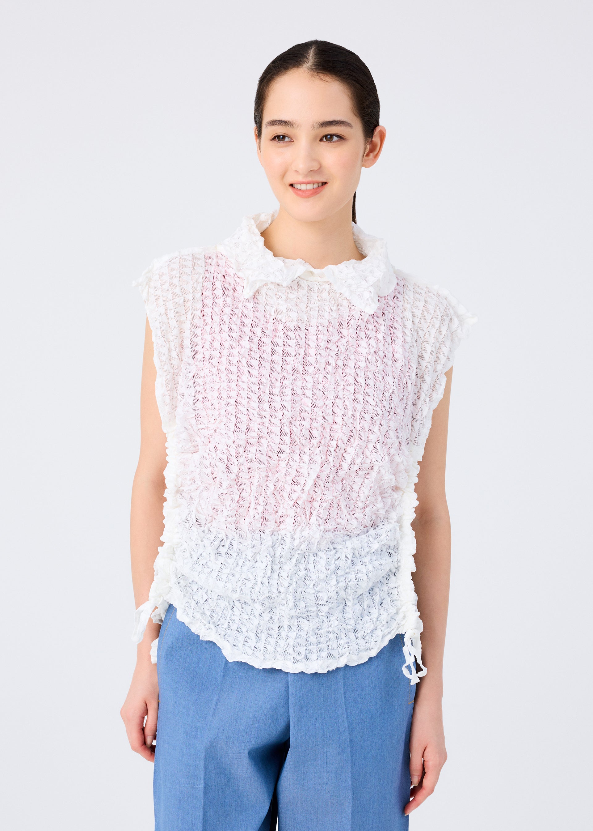ウィメンズ／トップス／ベスト – isseymiyake.com
