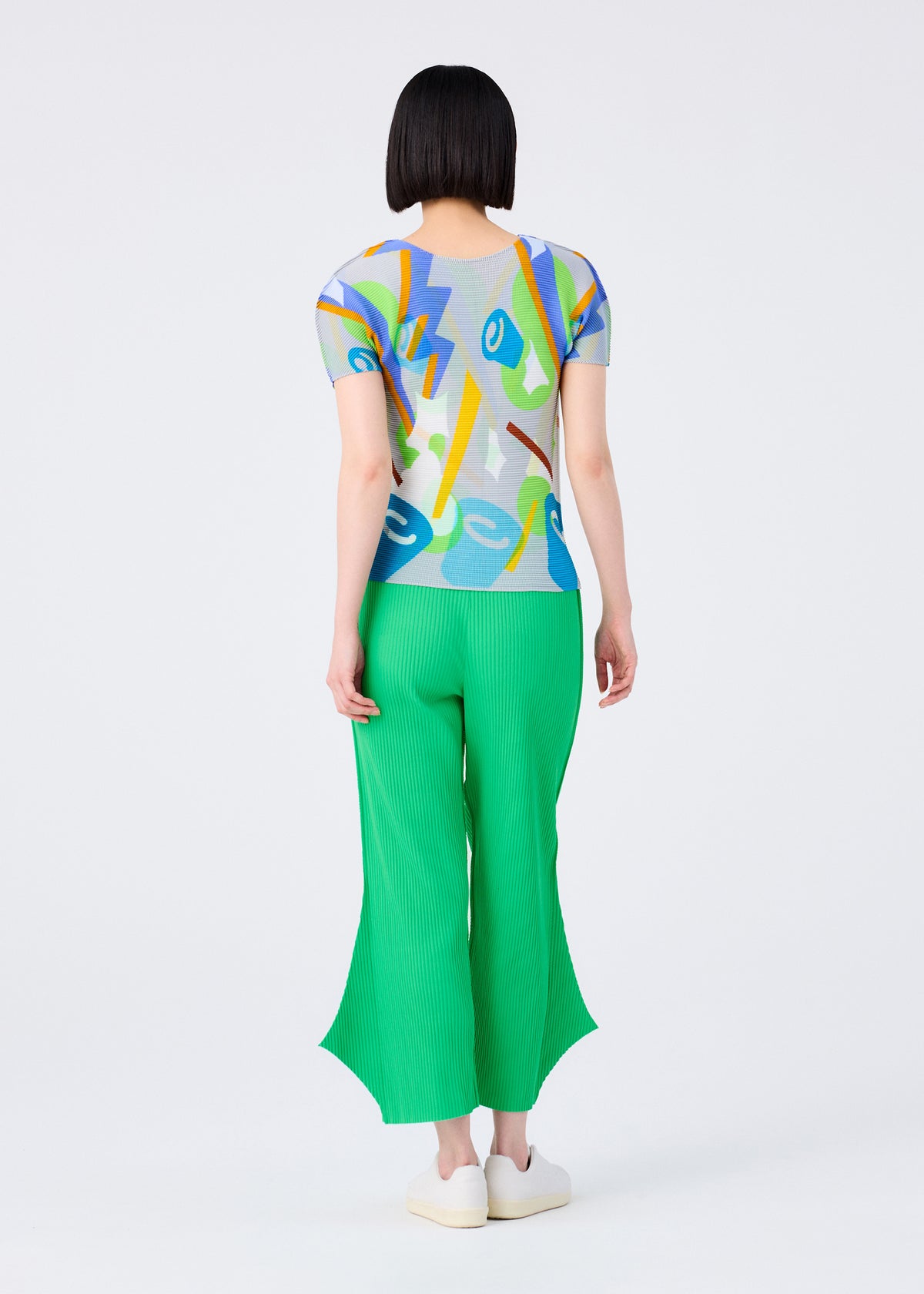 FINE KNIT PLEATS BOTTOM 2、ウィメンズ_パンツ、着用画像2