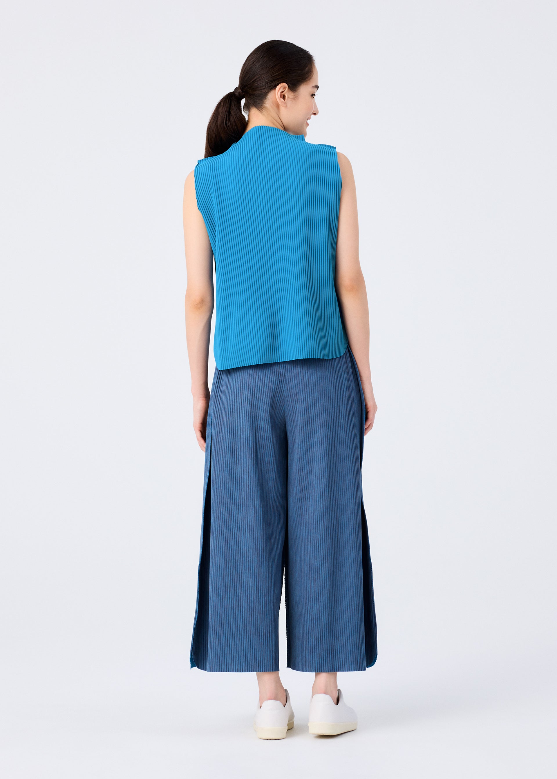 MIX FINE KNIT PLEATS BOTTOM – isseymiyake.com