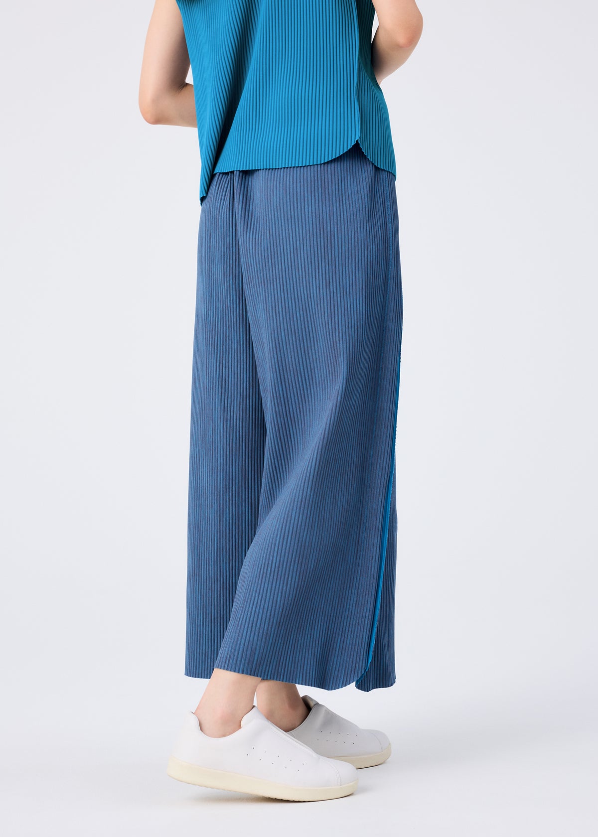 MIX FINE KNIT PLEATS BOTTOM、ウィメンズ_パンツ、着用画像3
