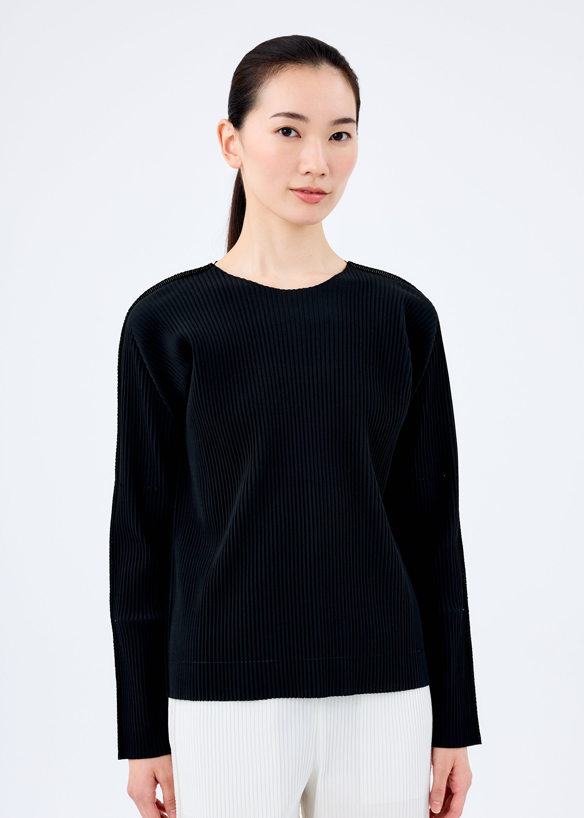 FINE KNIT PLEATS BLACK – isseymiyake.com