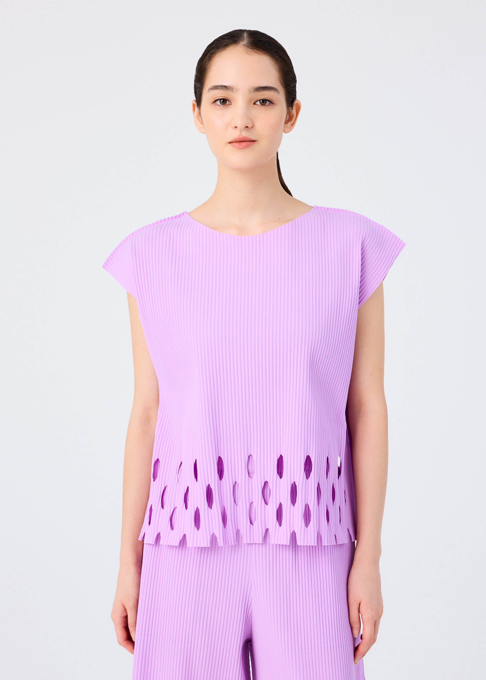 me isseymiyake シワ加工　タンクトップ　ビスチェ　ピンク　チェック SQUARE STRETCH PLEATS – isseymiyake.com