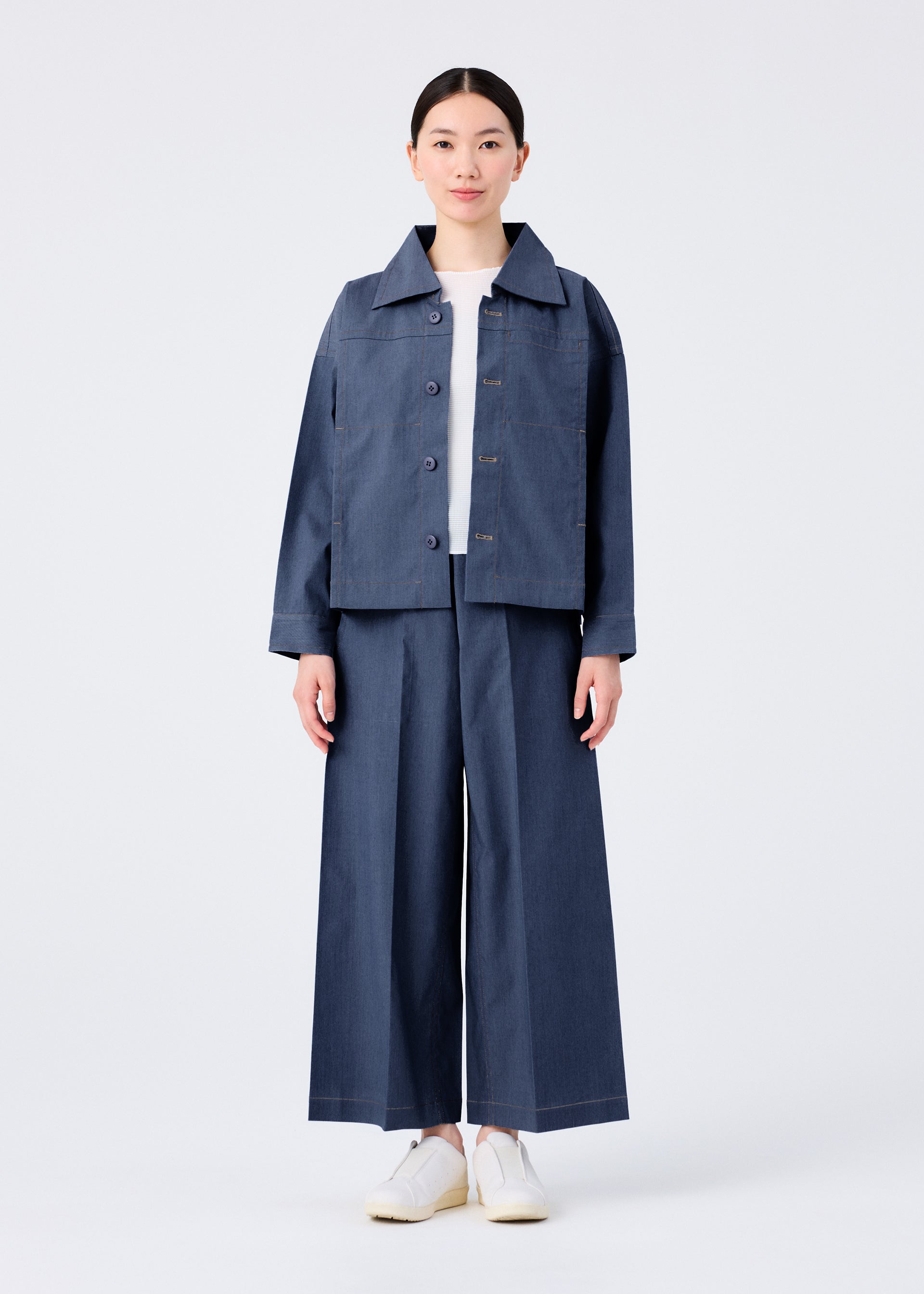 FLAT DENIM – isseymiyake.com