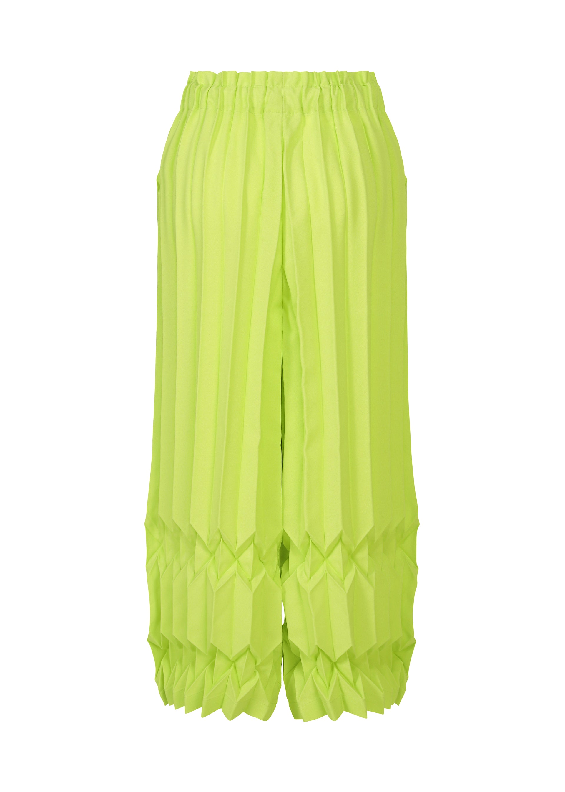 TREE PLEATS – isseymiyake.com