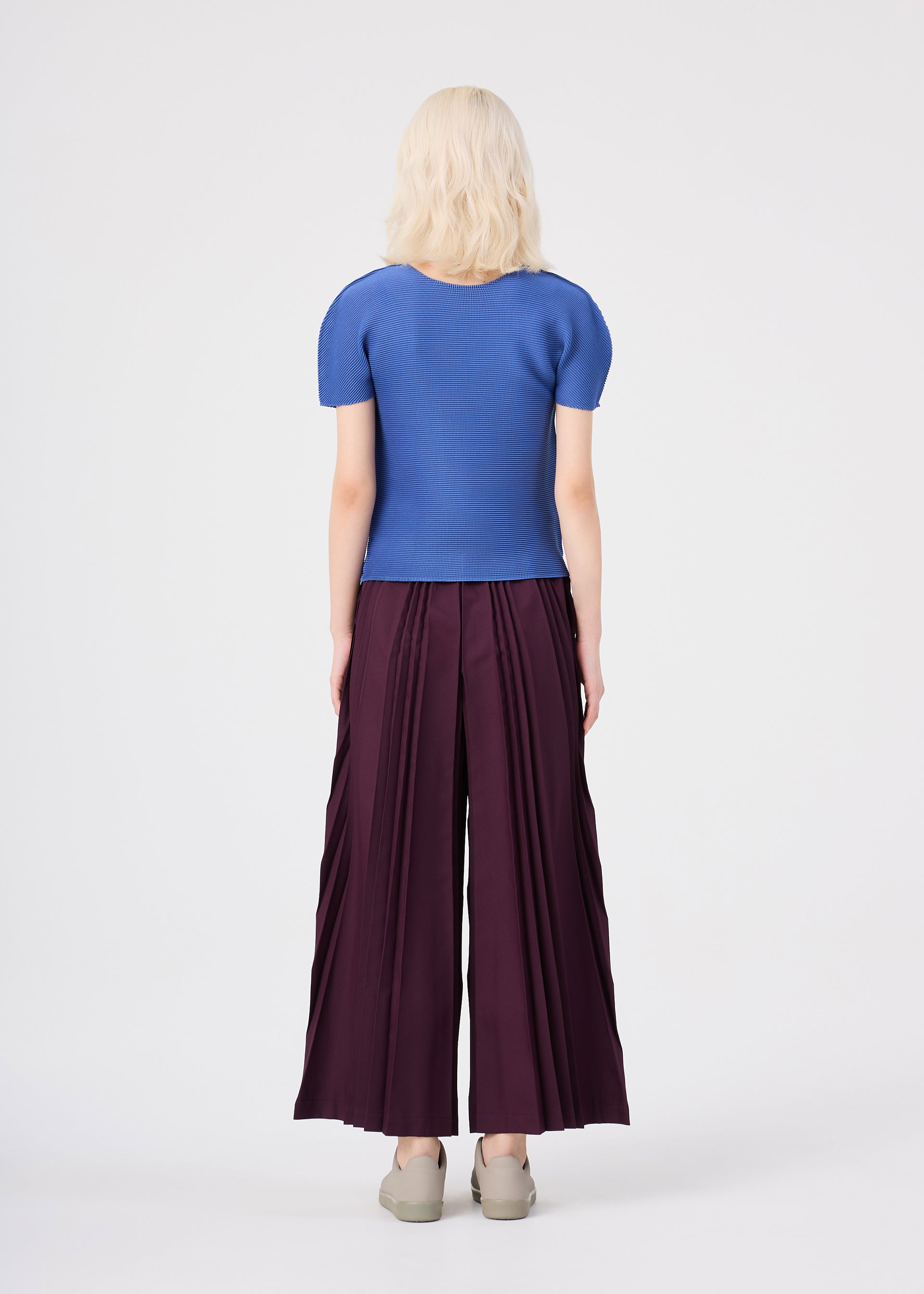 TOWER PLEATS BOTTOM – isseymiyake.com