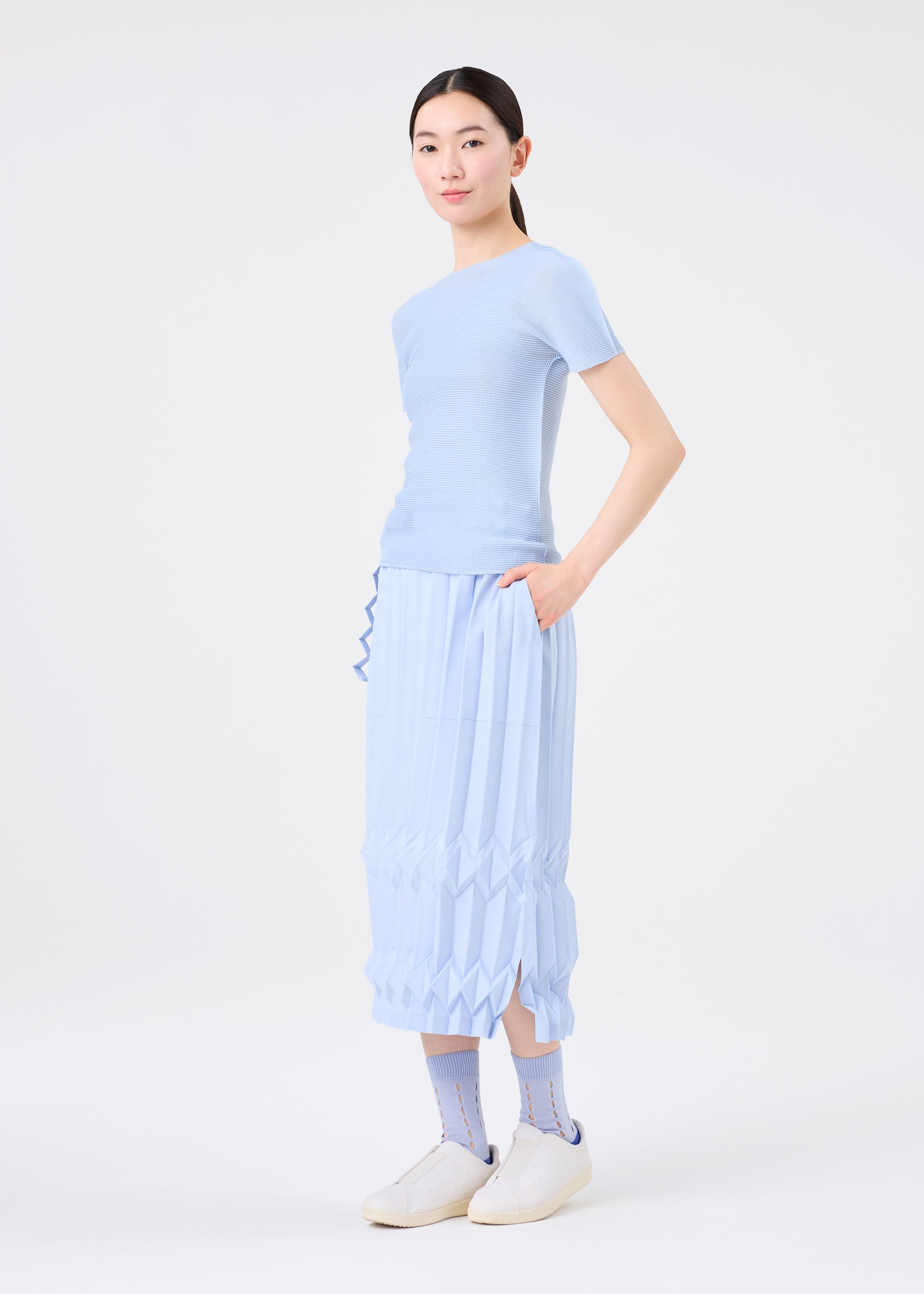 TREE PLEATS – isseymiyake.com