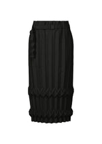 TREE PLEATS