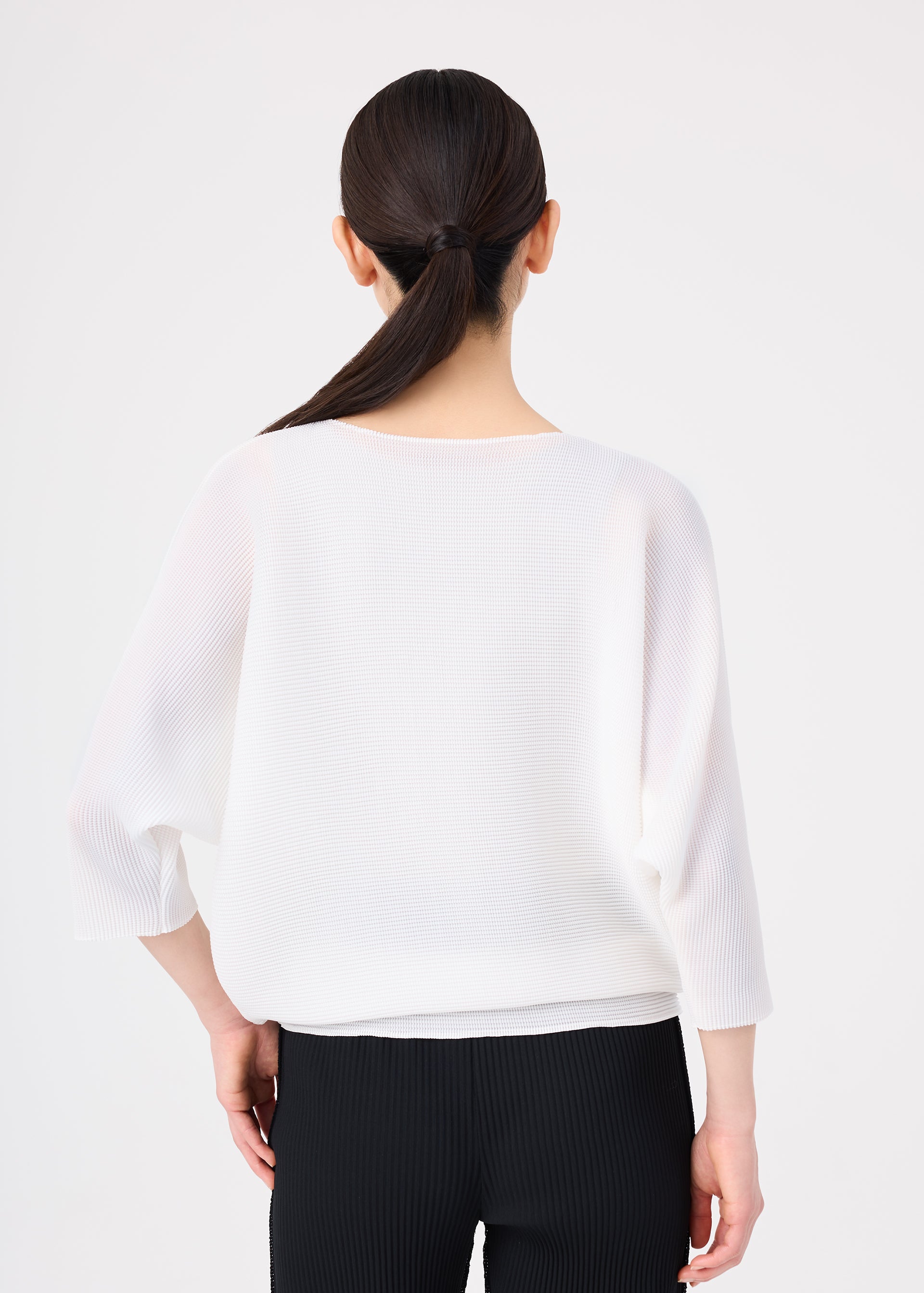 DOLMAN STRETCH PLEATS – isseymiyake.com