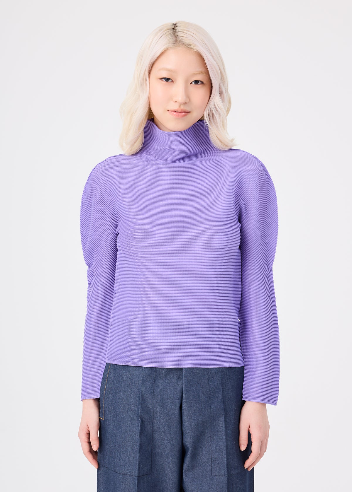 STRETCH PLEATS 3、ウィメンズ_トップス_トップ、着用画像1