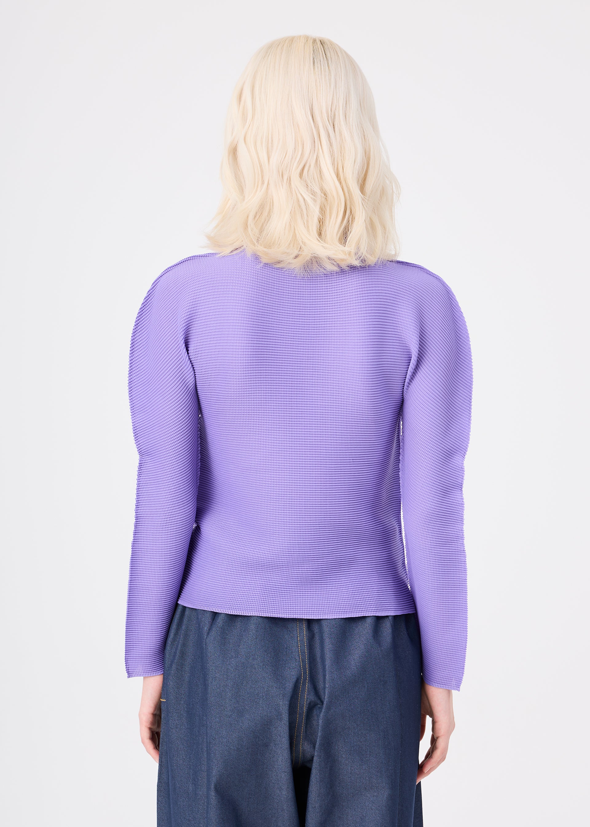 STRETCH PLEATS 3、ウィメンズ_トップス_トップ、着用画像2