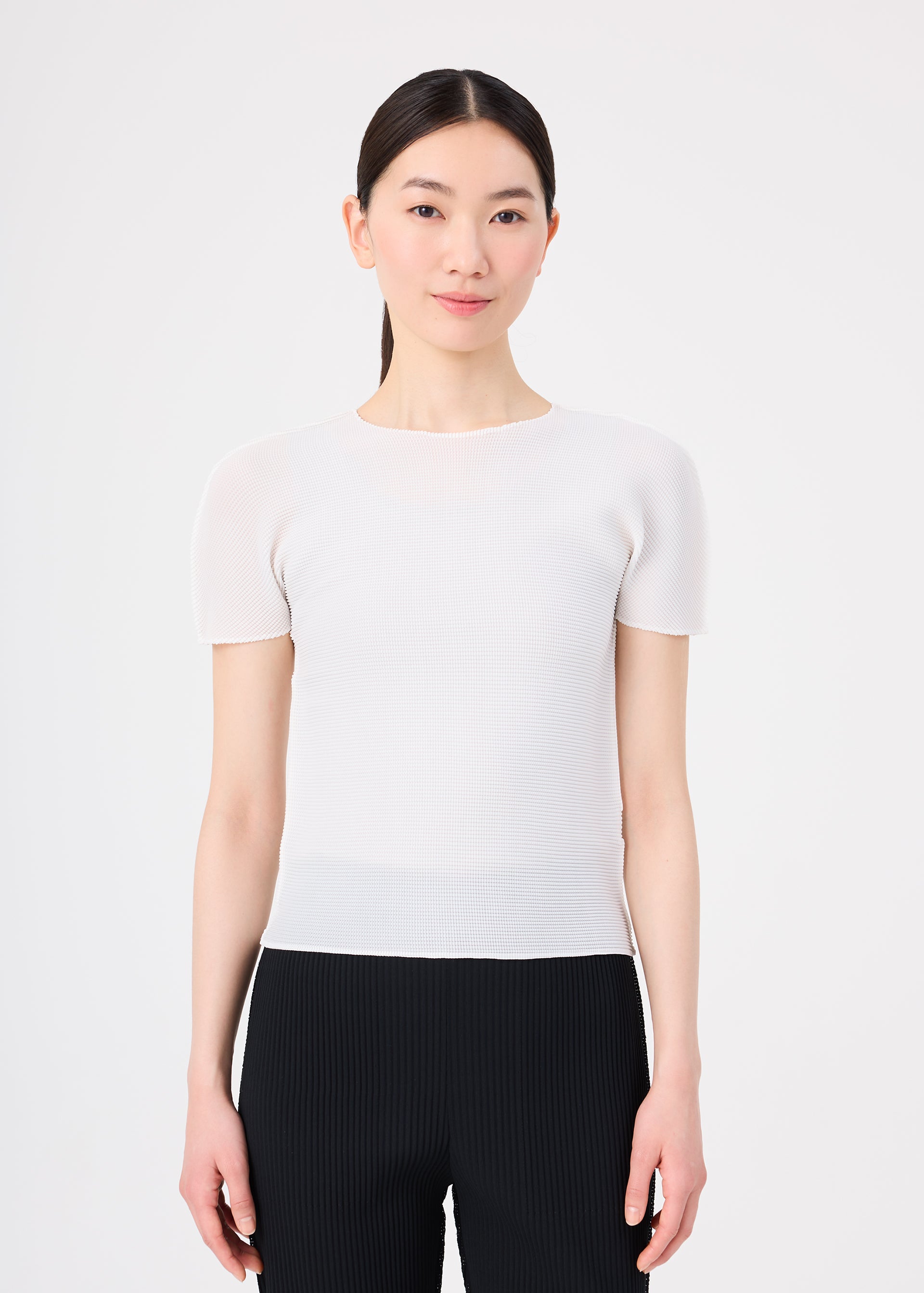 めい STRETCH PLEATS – isseymiyake.com