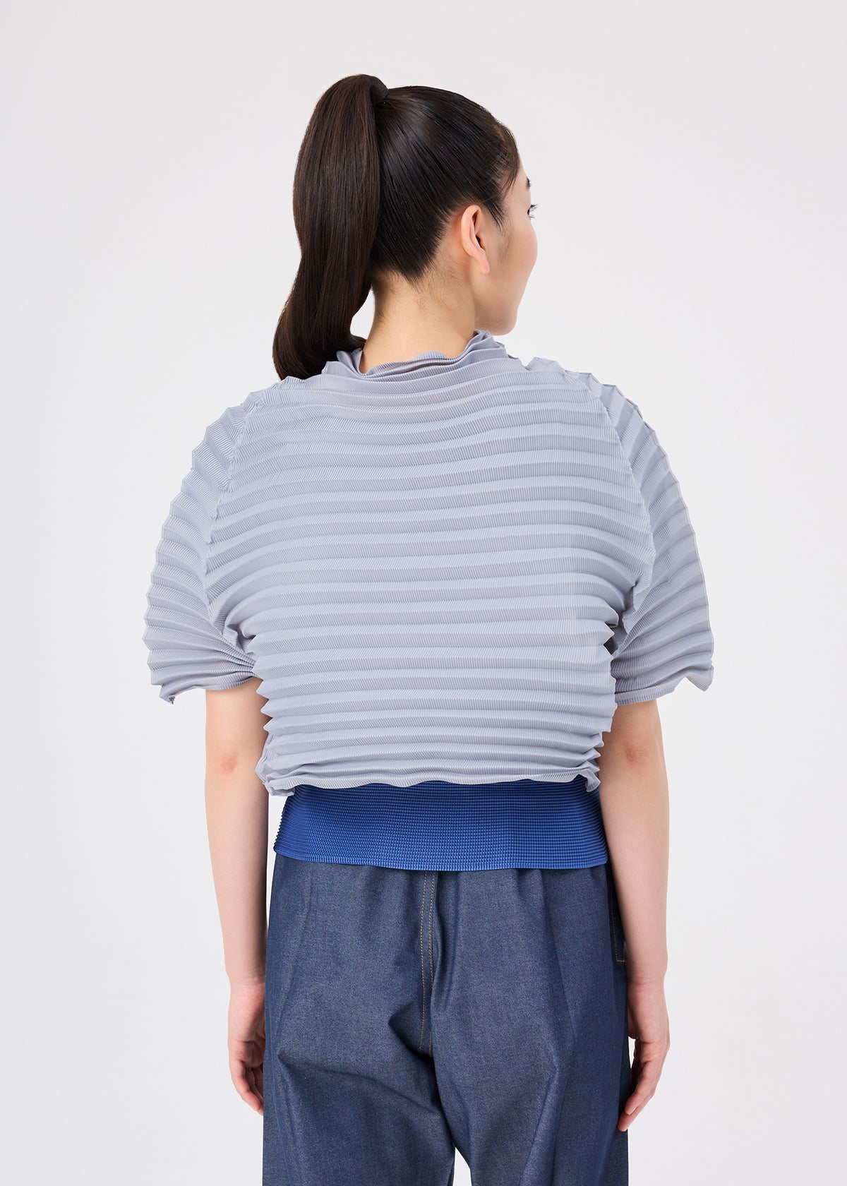 ACCORDION STRETCH PLEATS、ウィメンズ_トップス_トップ、着用画像2