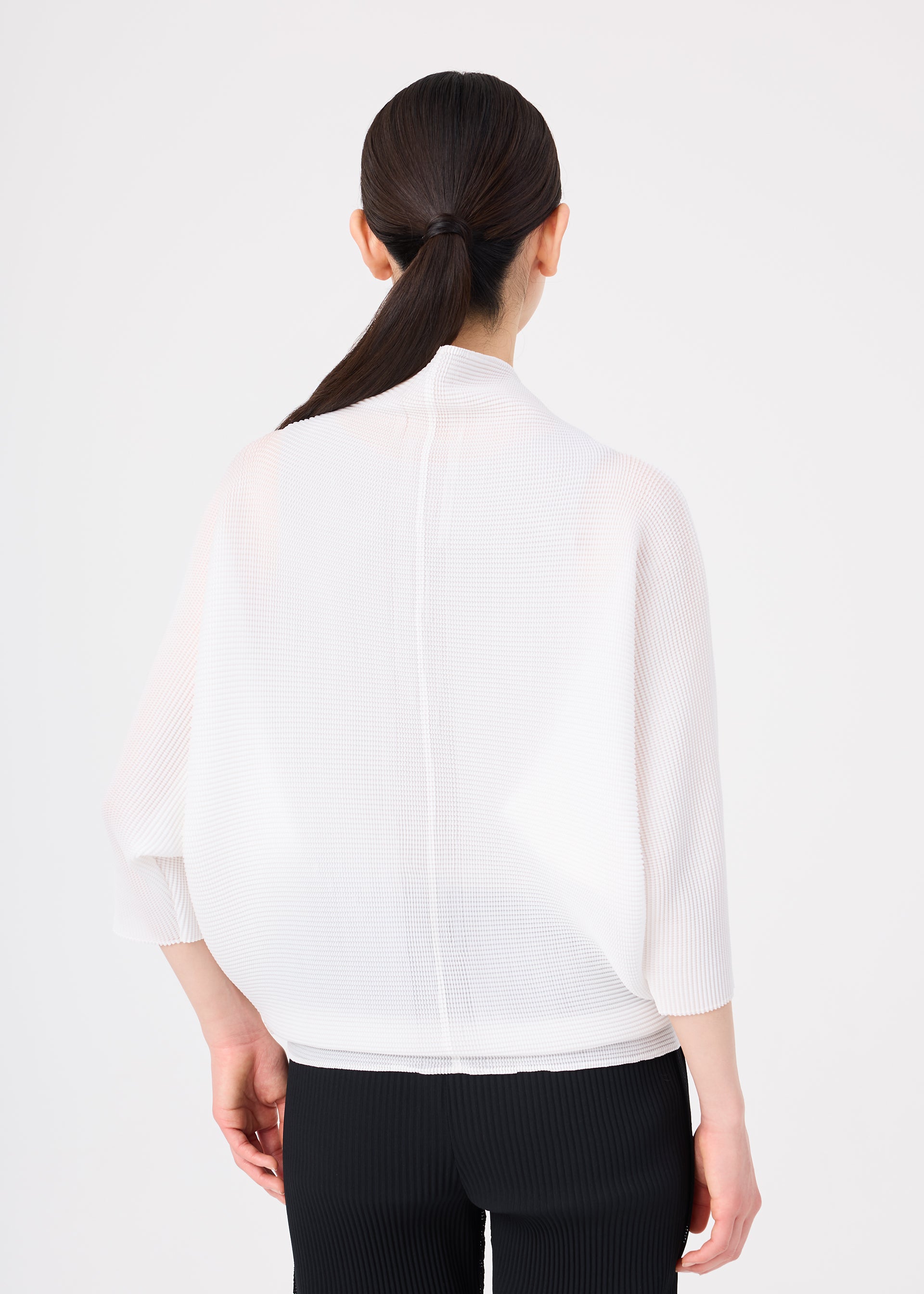 DOLMAN STRETCH PLEATS、ウィメンズ_トップス_カーディガン、着用画像2