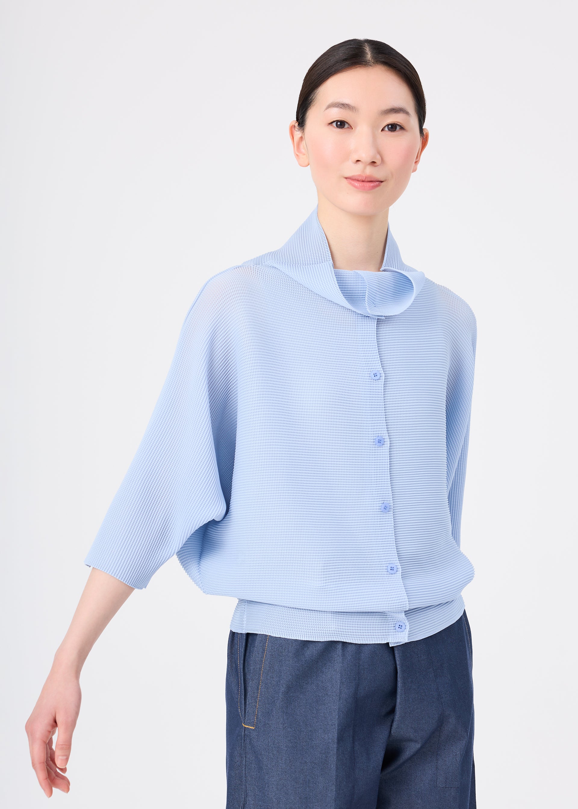 ウィメンズ／トップス／カーディガン – isseymiyake.com