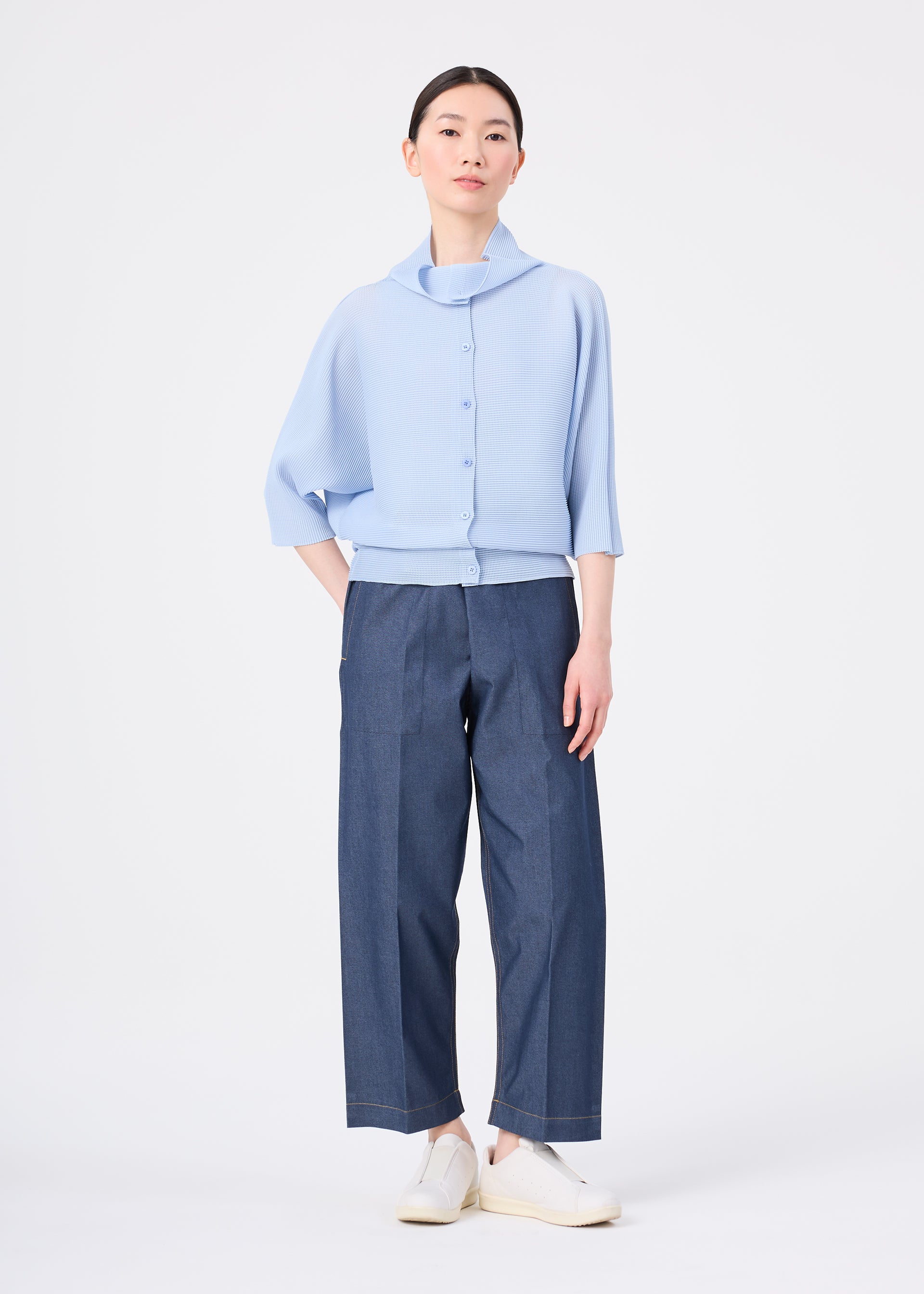 DOLMAN STRETCH PLEATS 1 – isseymiyake.com
