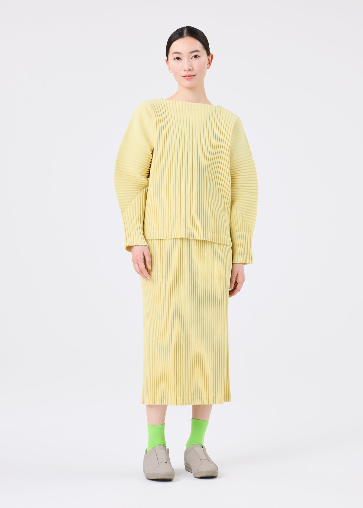 CORDUROY PLEATS、ウィメンズ_トップス_トップ、着用画像3