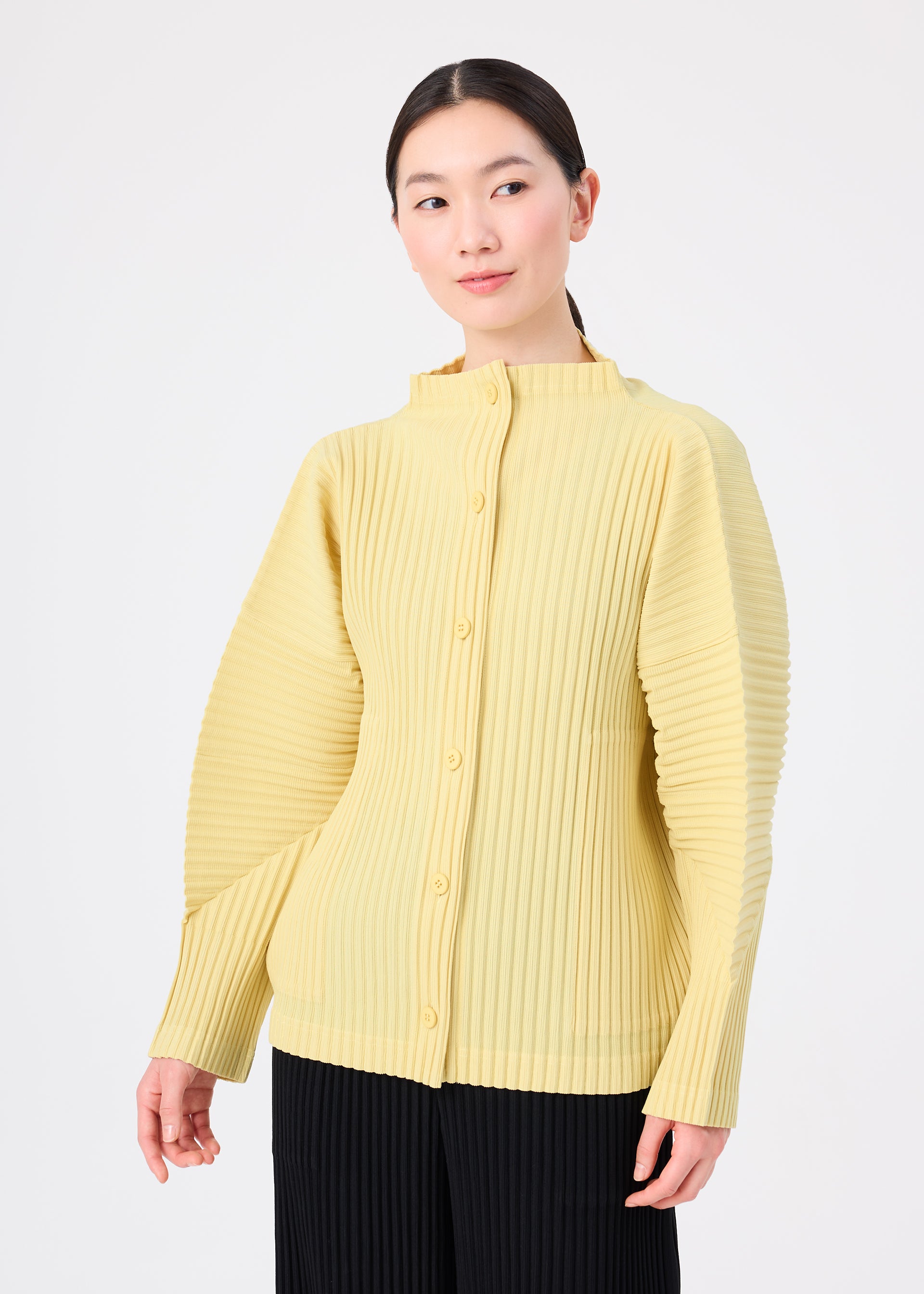 CORDUROY PLEATS – isseymiyake.com