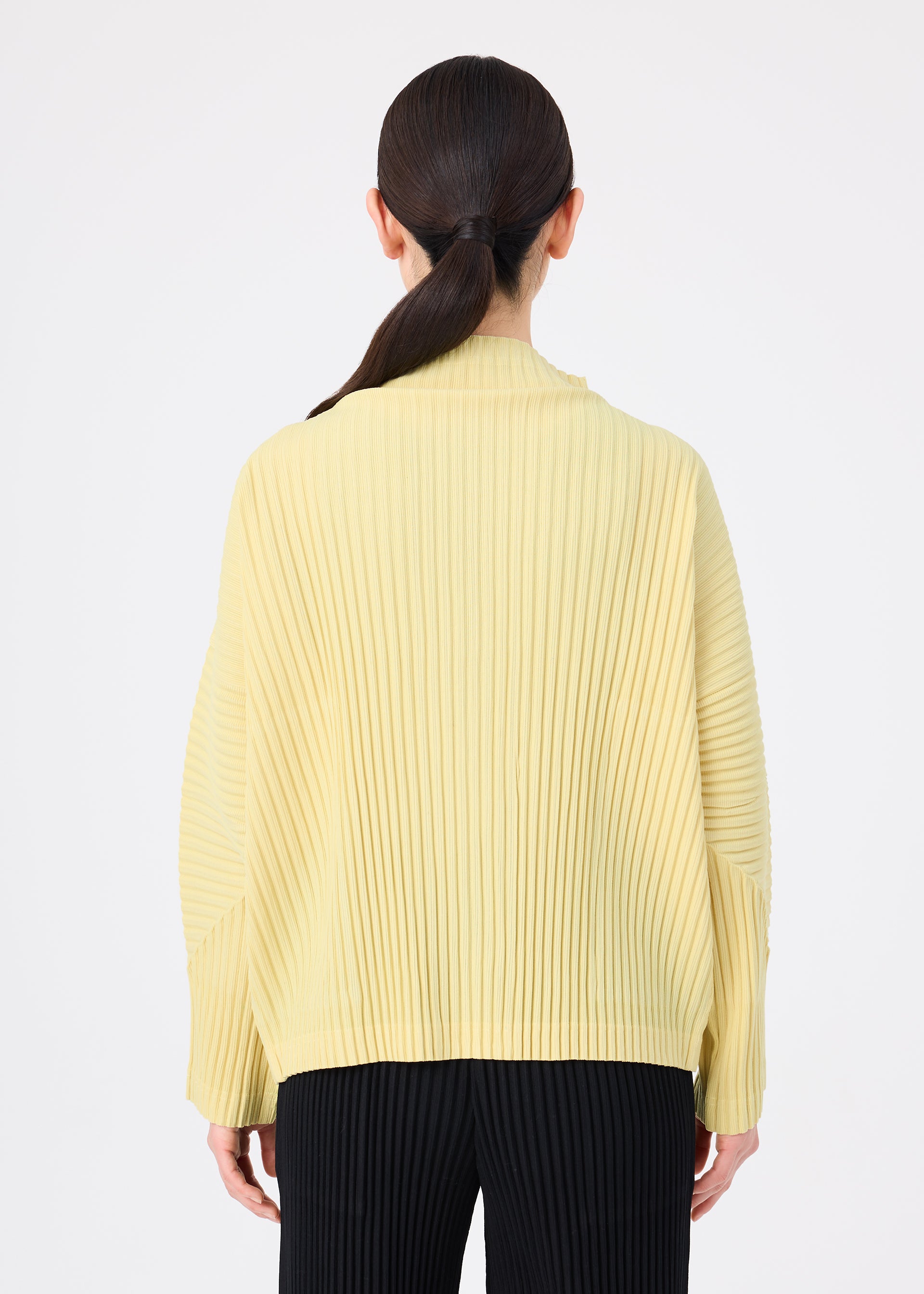 CORDUROY PLEATS – isseymiyake.com