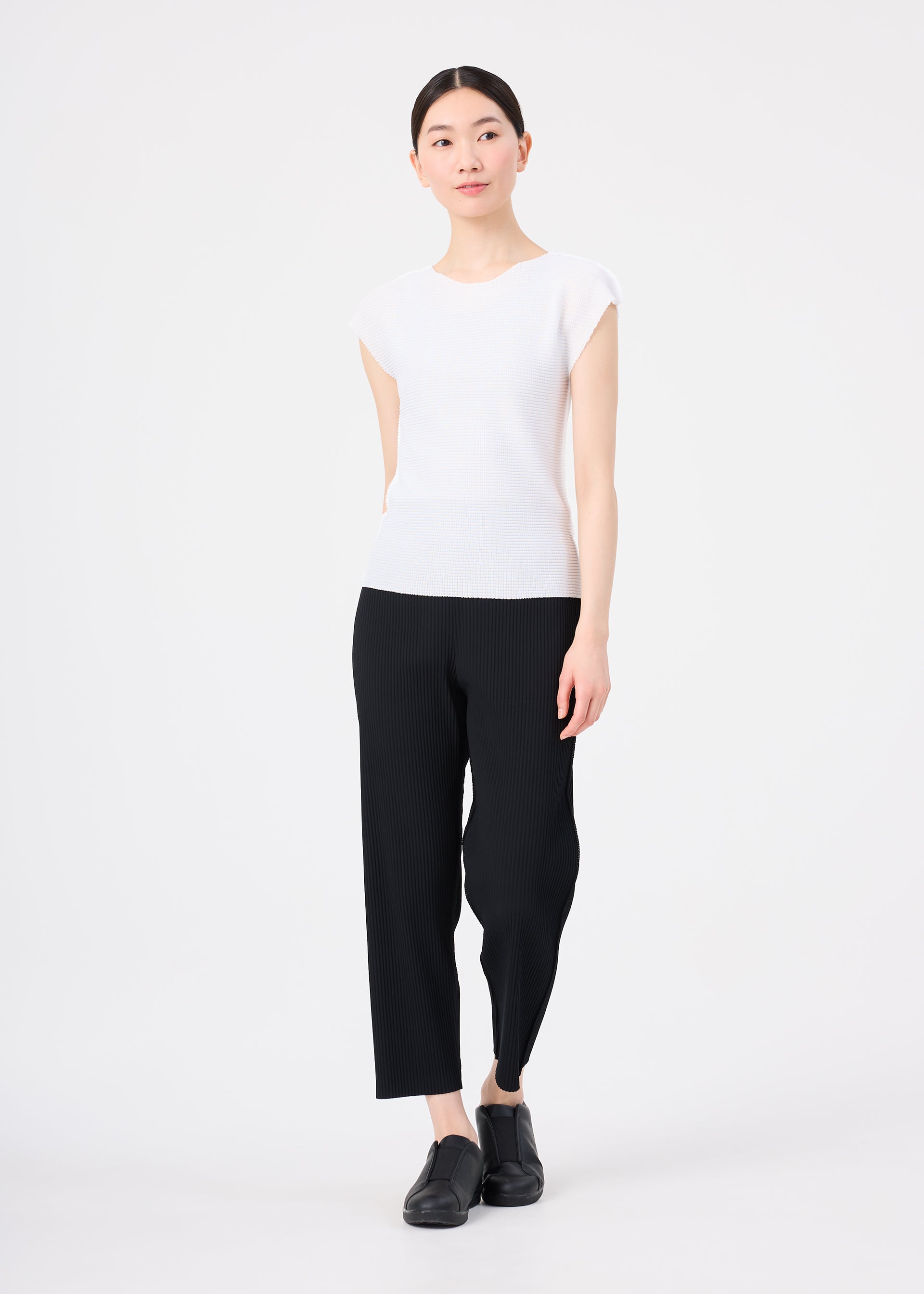 KNIT STRETCH PLEATS、ウィメンズ_トップス_トップ、着用画像3