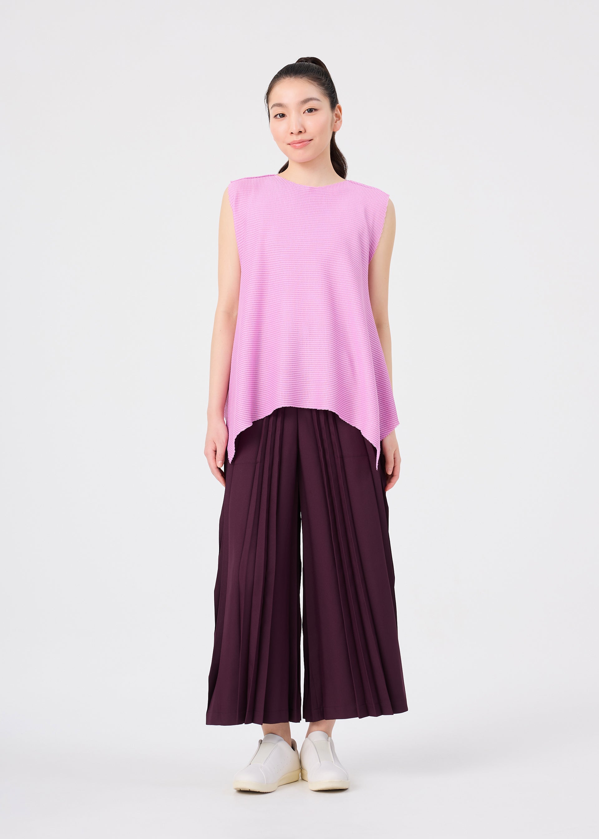 TOWER KNIT STRETCH PLEATS – isseymiyake.com