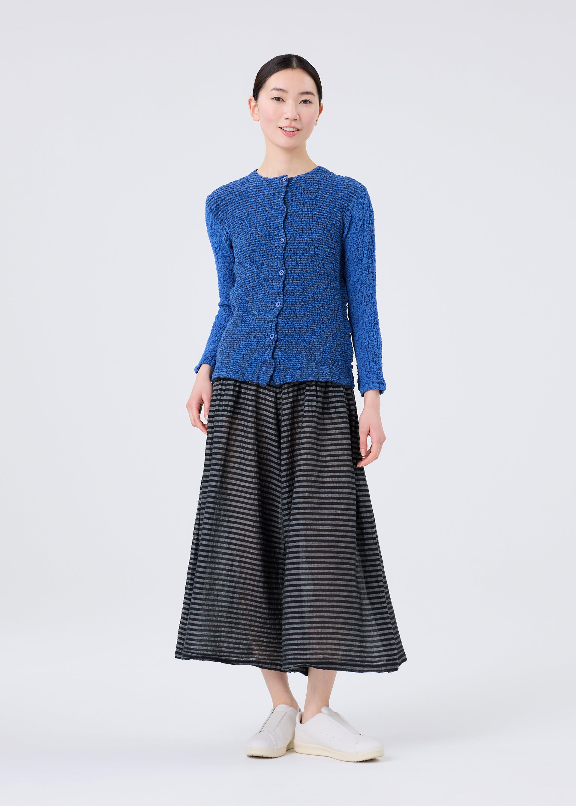 STRIPE CAULIFLOWER – isseymiyake.com