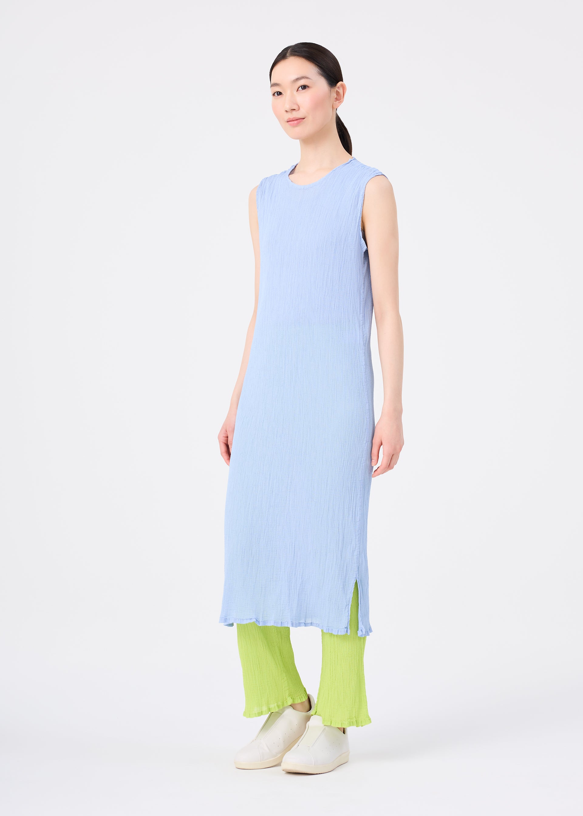 SEE-THROUGH CREPE COLOR – isseymiyake.com