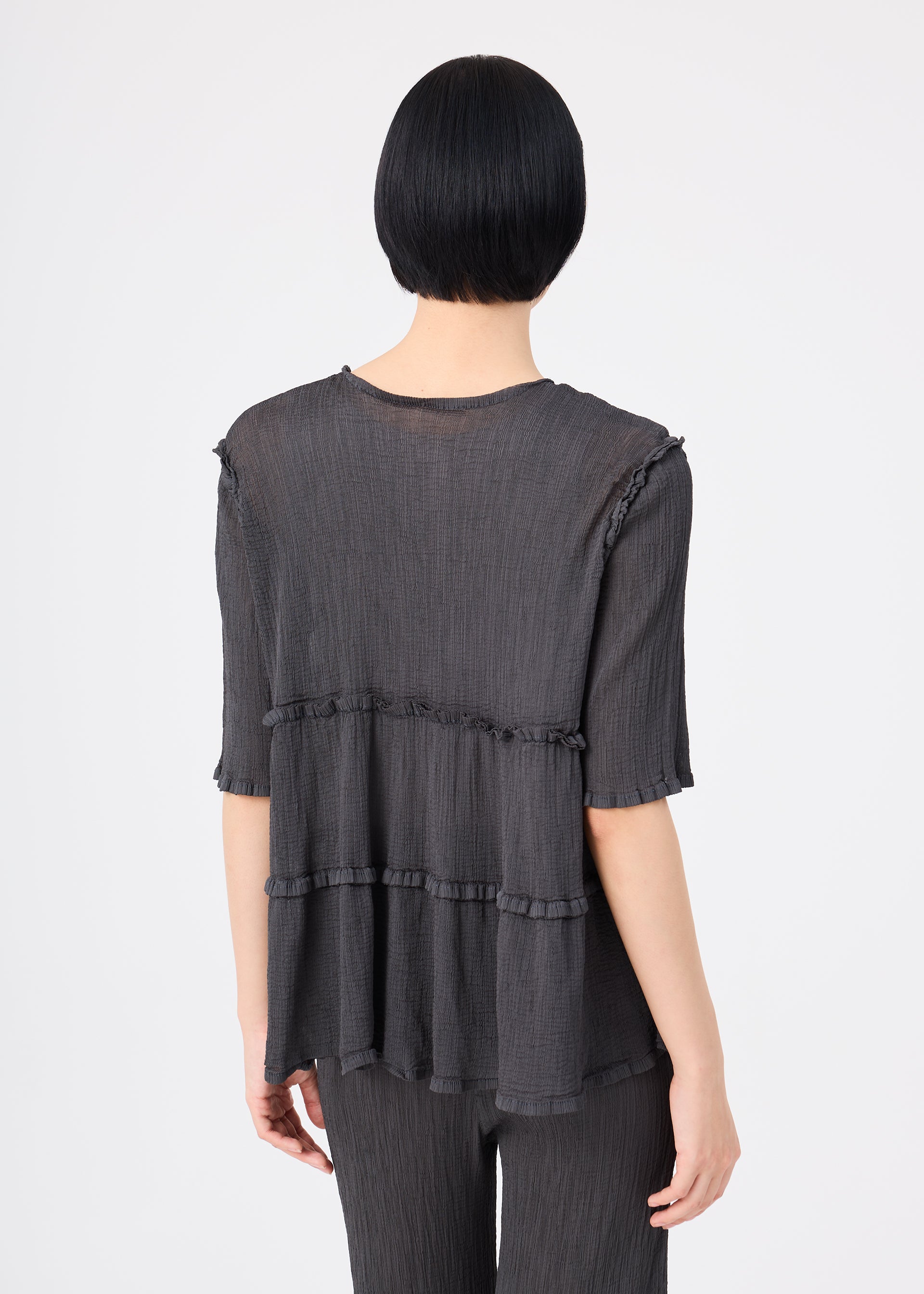 FLARE SEE-THROUGH CREPE、ウィメンズ_トップス_トップ、着用画像2