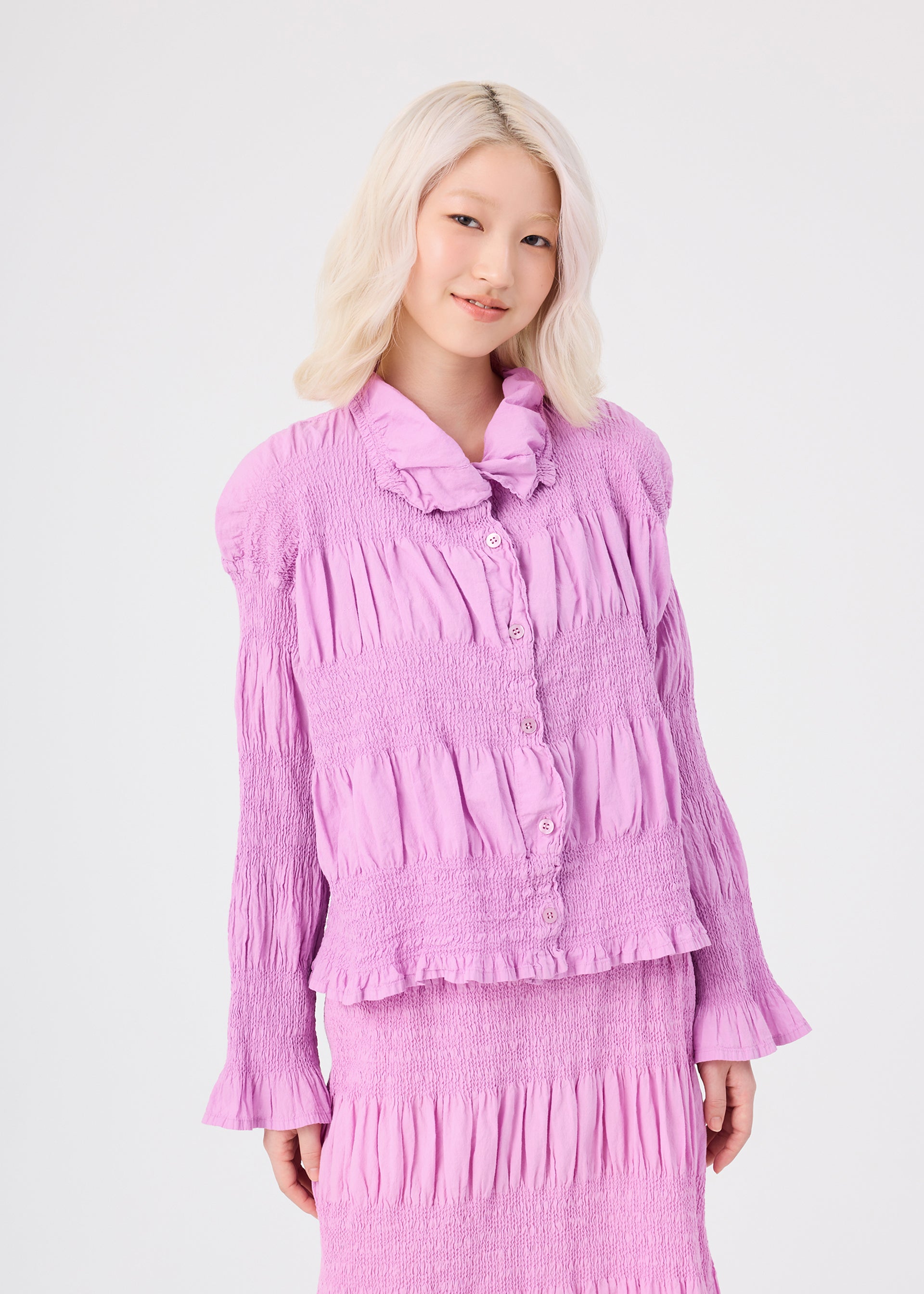 SHRINK STRIPE – isseymiyake.com