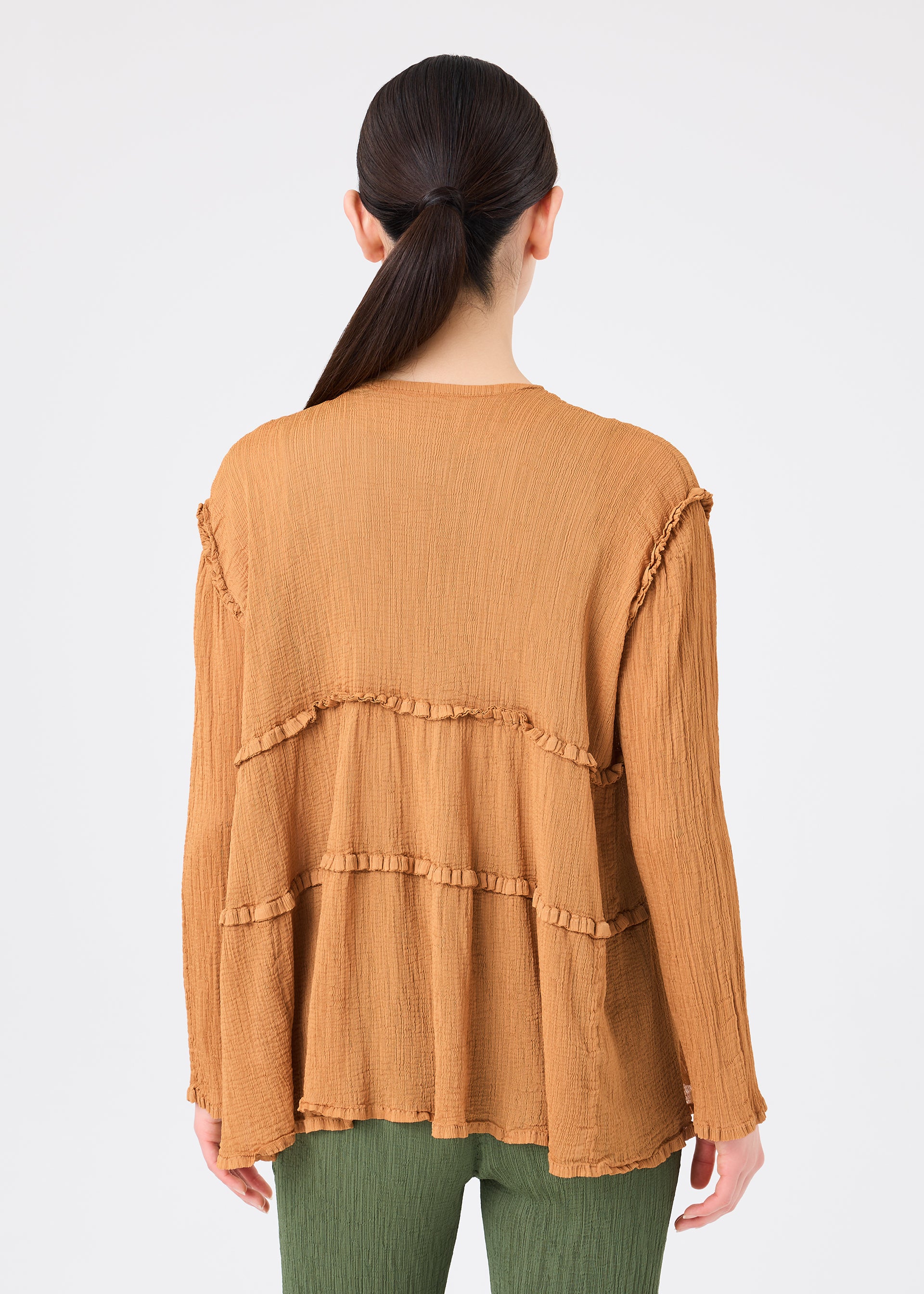FLARE SEE-THROUGH CREPE、ウィメンズ_トップス_カーディガン、着用画像2