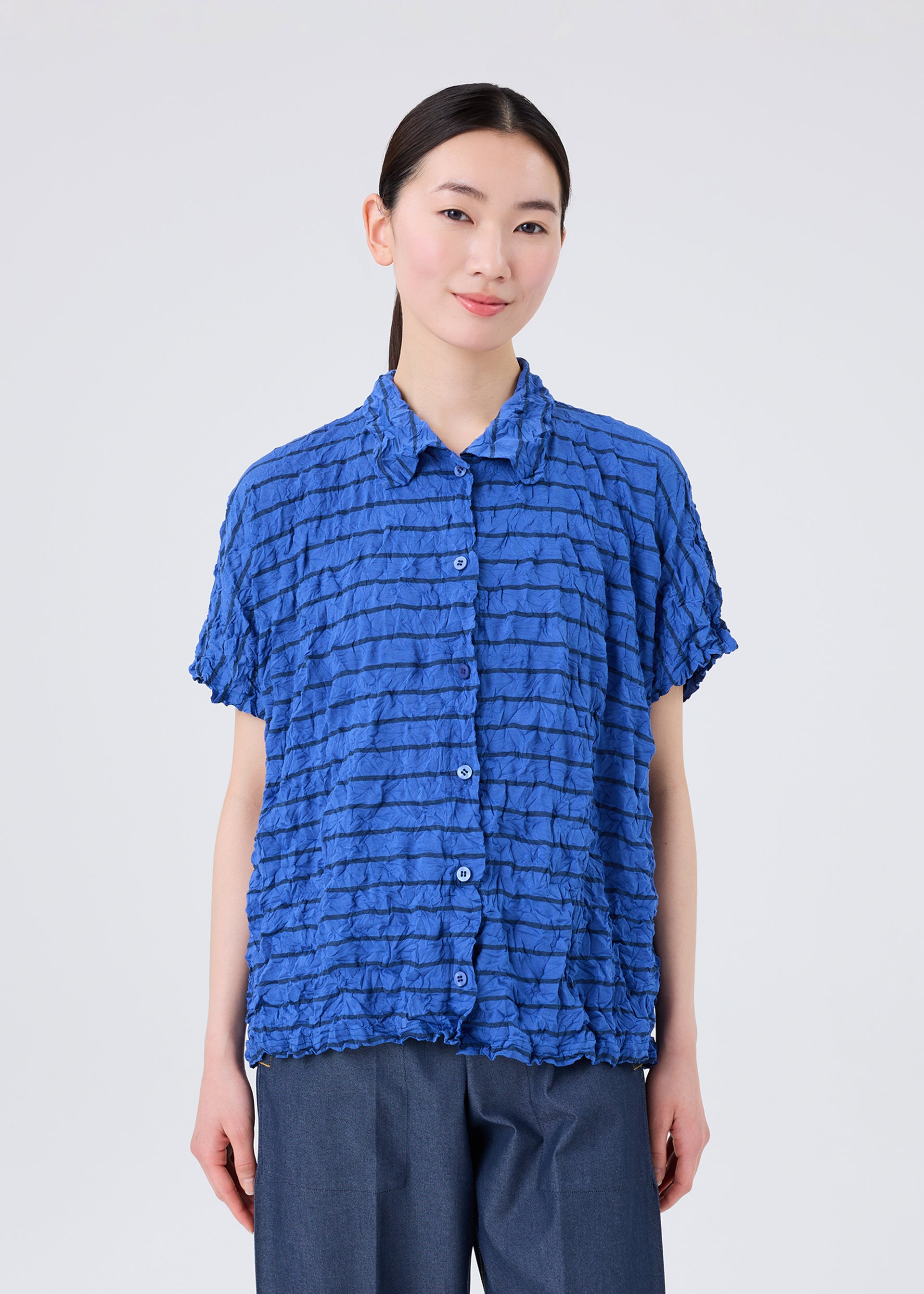 ウィメンズ／トップス – Page 4 – isseymiyake.com