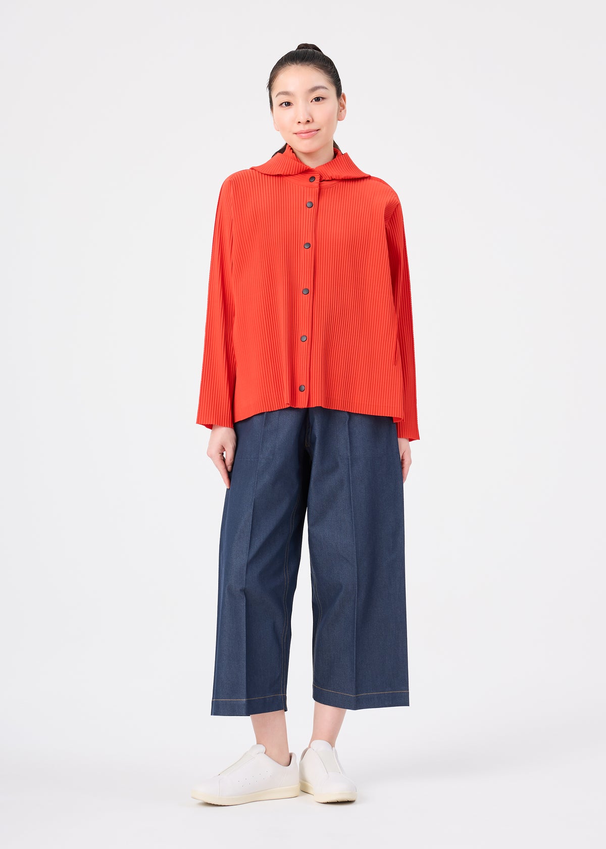 FINE KNIT PLEATS COLOR 2、ウィメンズ_ジャケット&コート_ジャケット＆ブルゾン、着用画像3