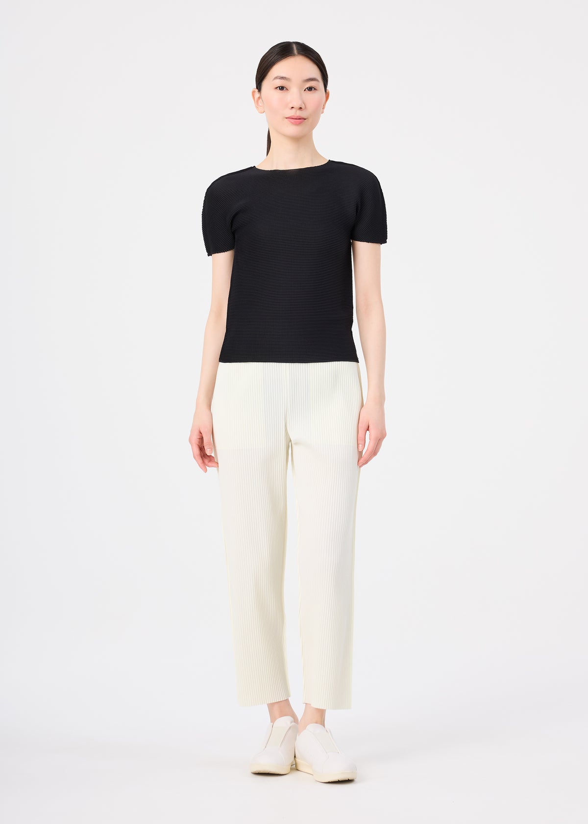 FINE KNIT PLEATS、ウィメンズ_パンツ、着用画像1