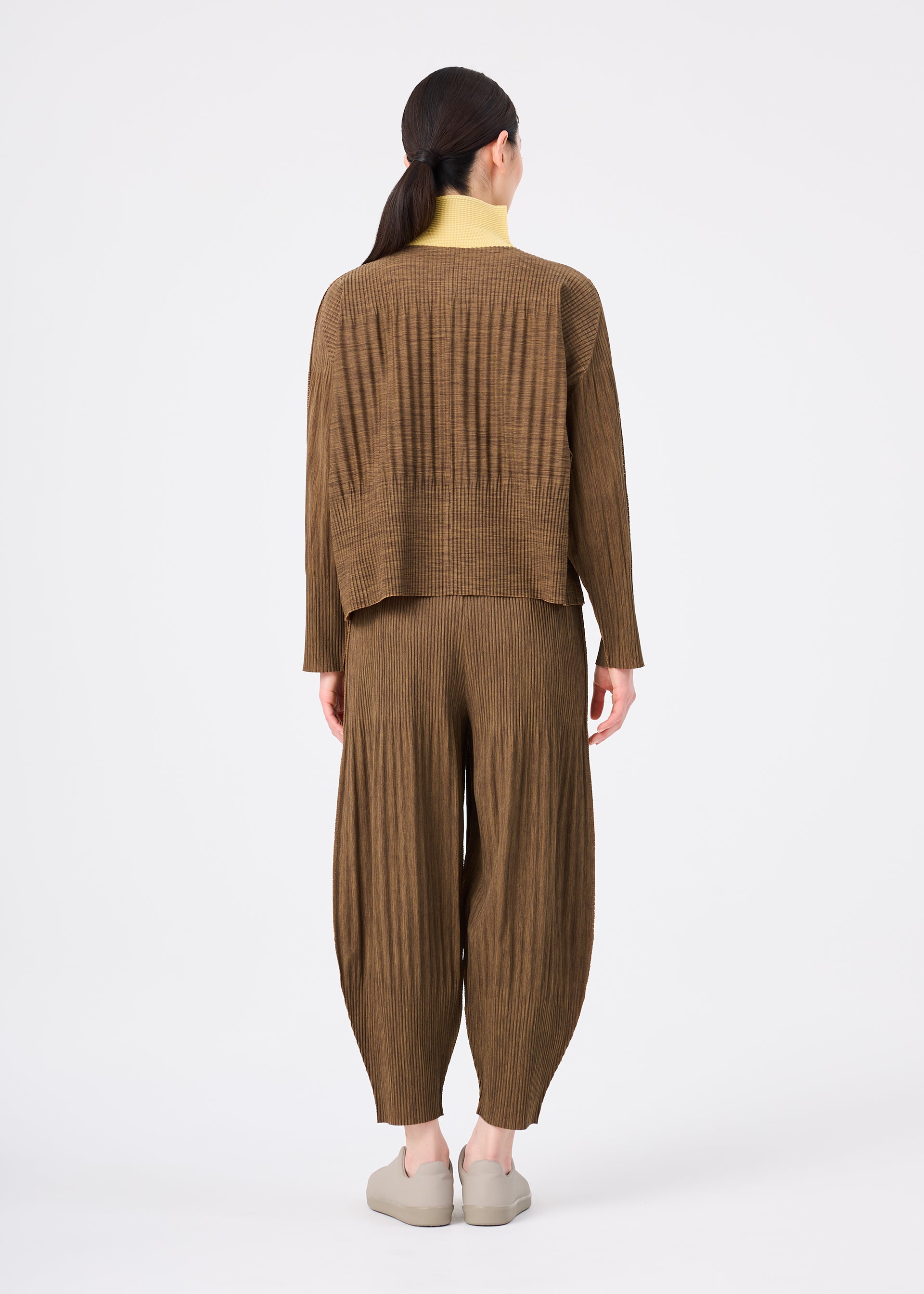 MIX FINE KNIT PLEATS BOTTOM – isseymiyake.com