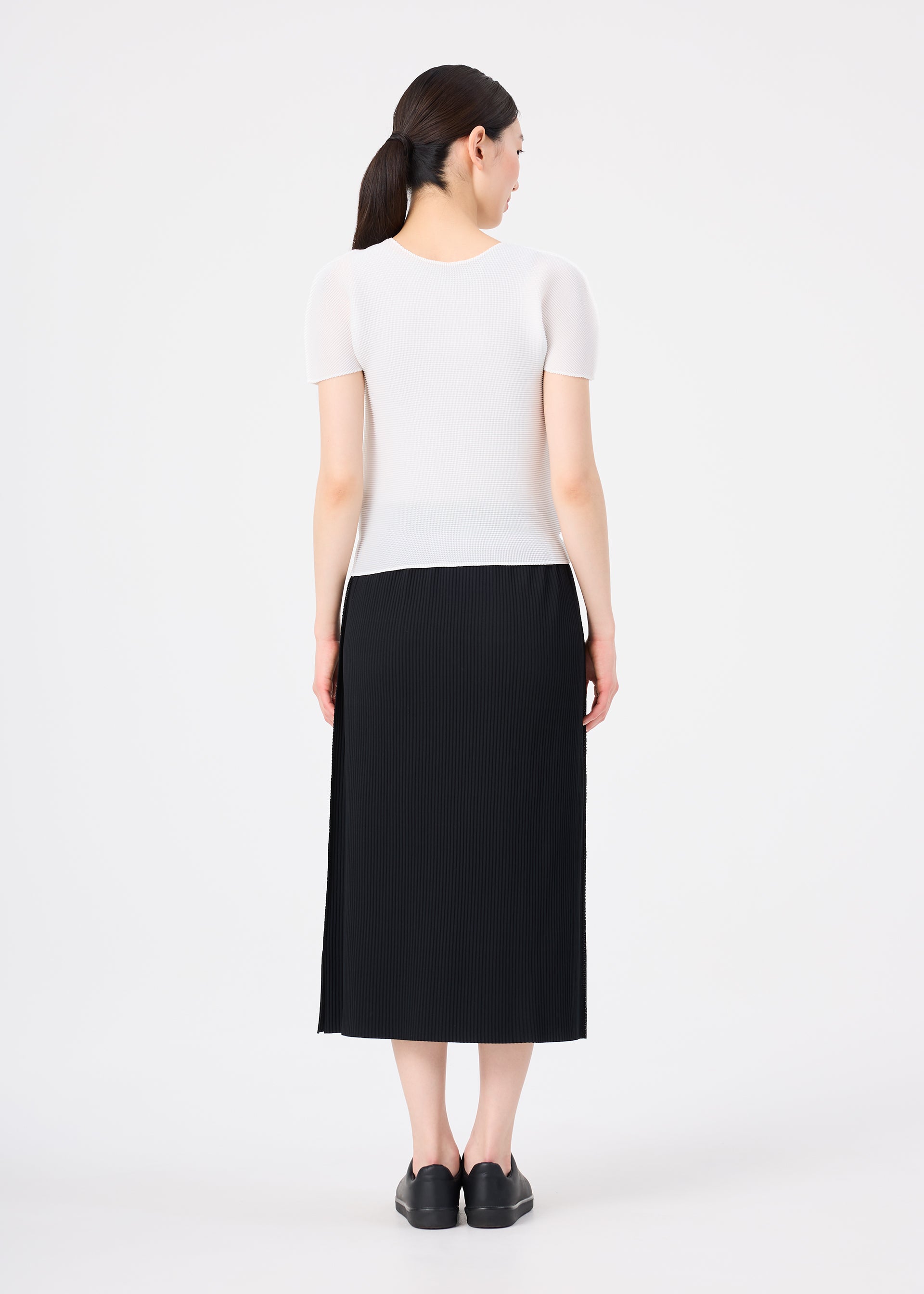FINE KNIT PLEATS – isseymiyake.com